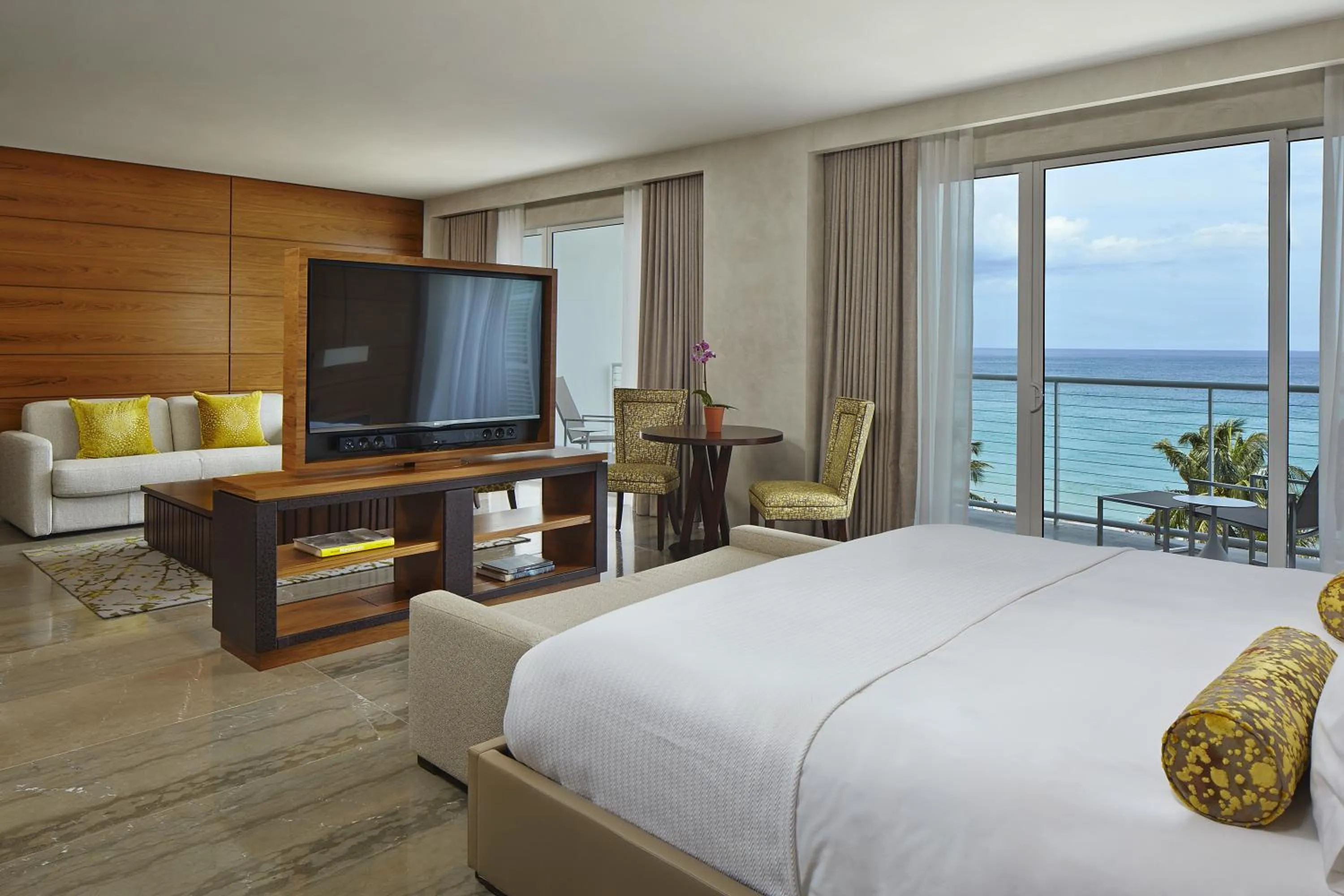 Seating area in Royal Blues Hotel