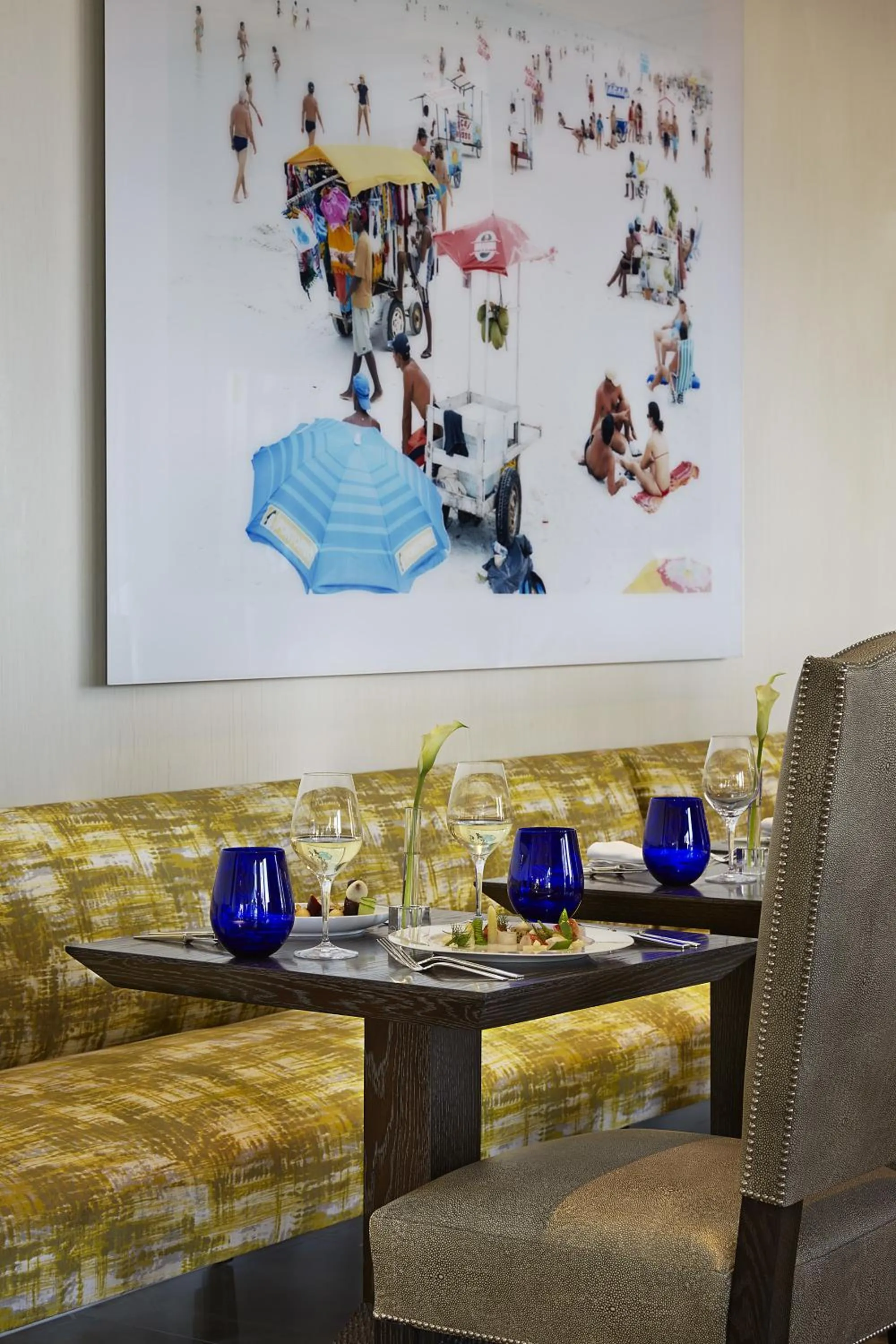 Restaurant/places to eat in Royal Blues Hotel