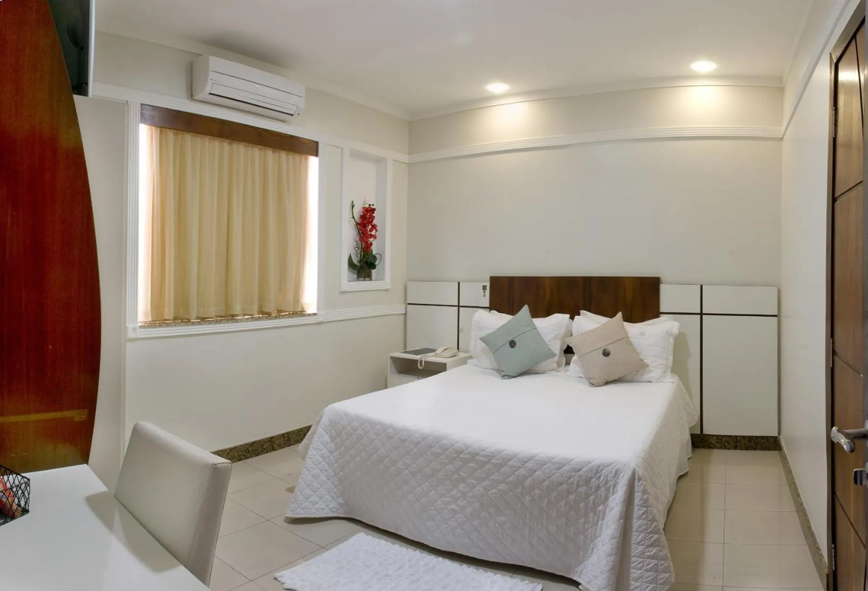 Bed in Benvenuto Palace Hotel