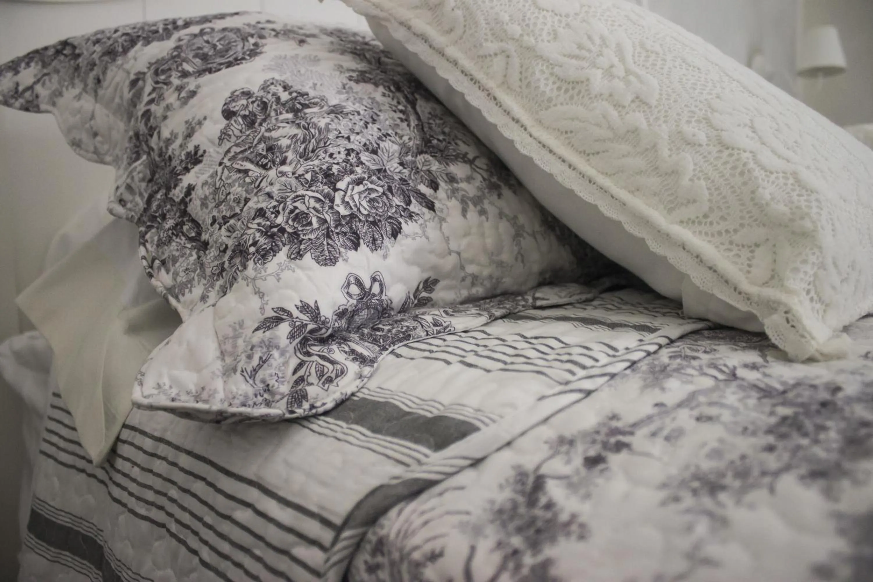 Decorative detail, Bed in Le Dolcezze