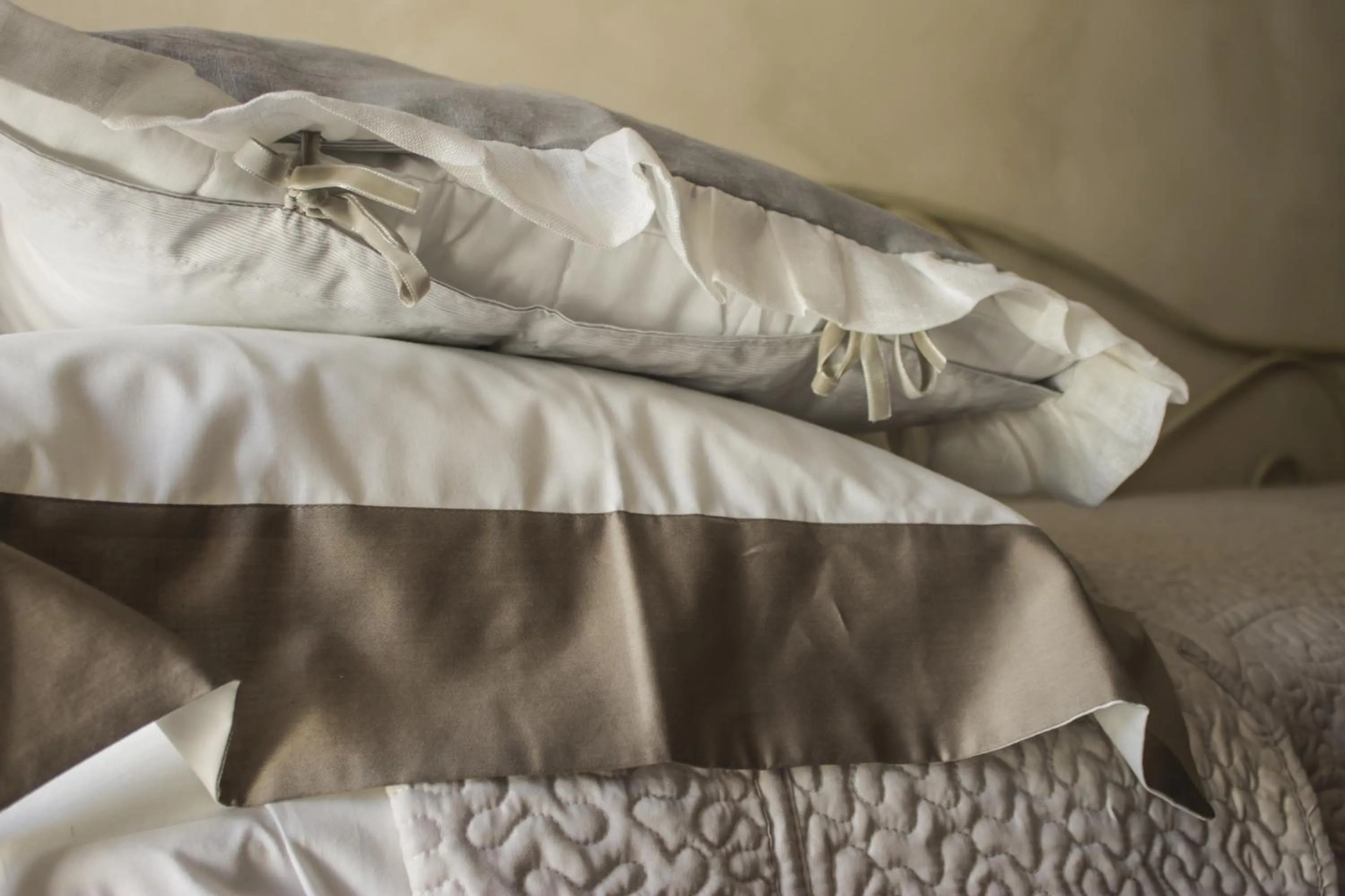 Decorative detail, Bed in Le Dolcezze