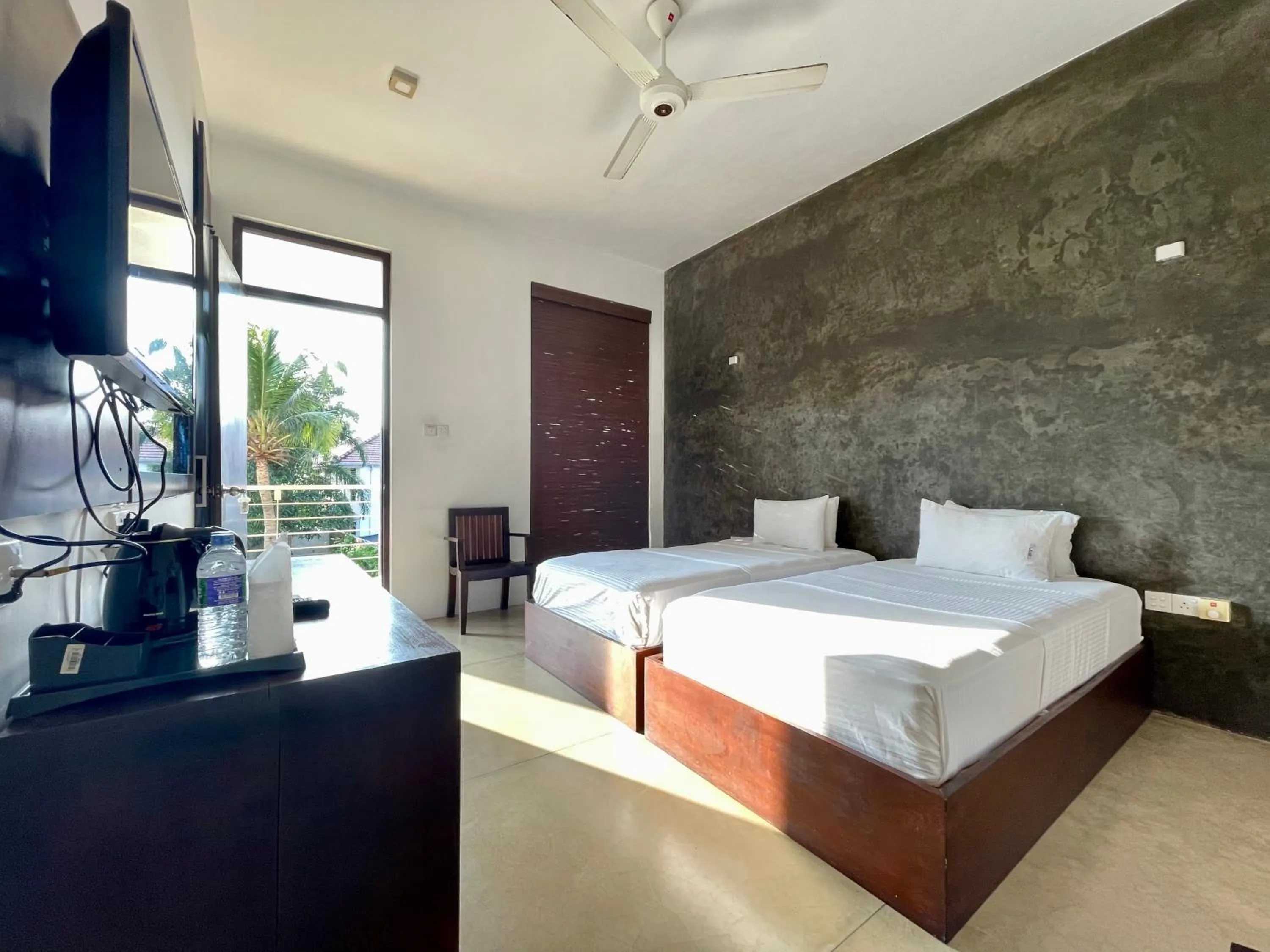 Bed in Olanro Hotel Negombo