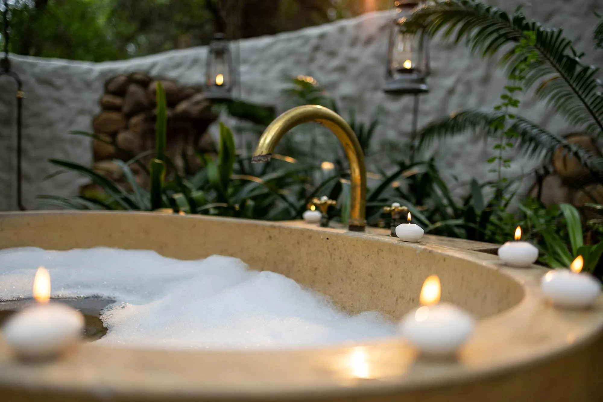 Bathroom in Karongwe - Kuname Safari Lodge