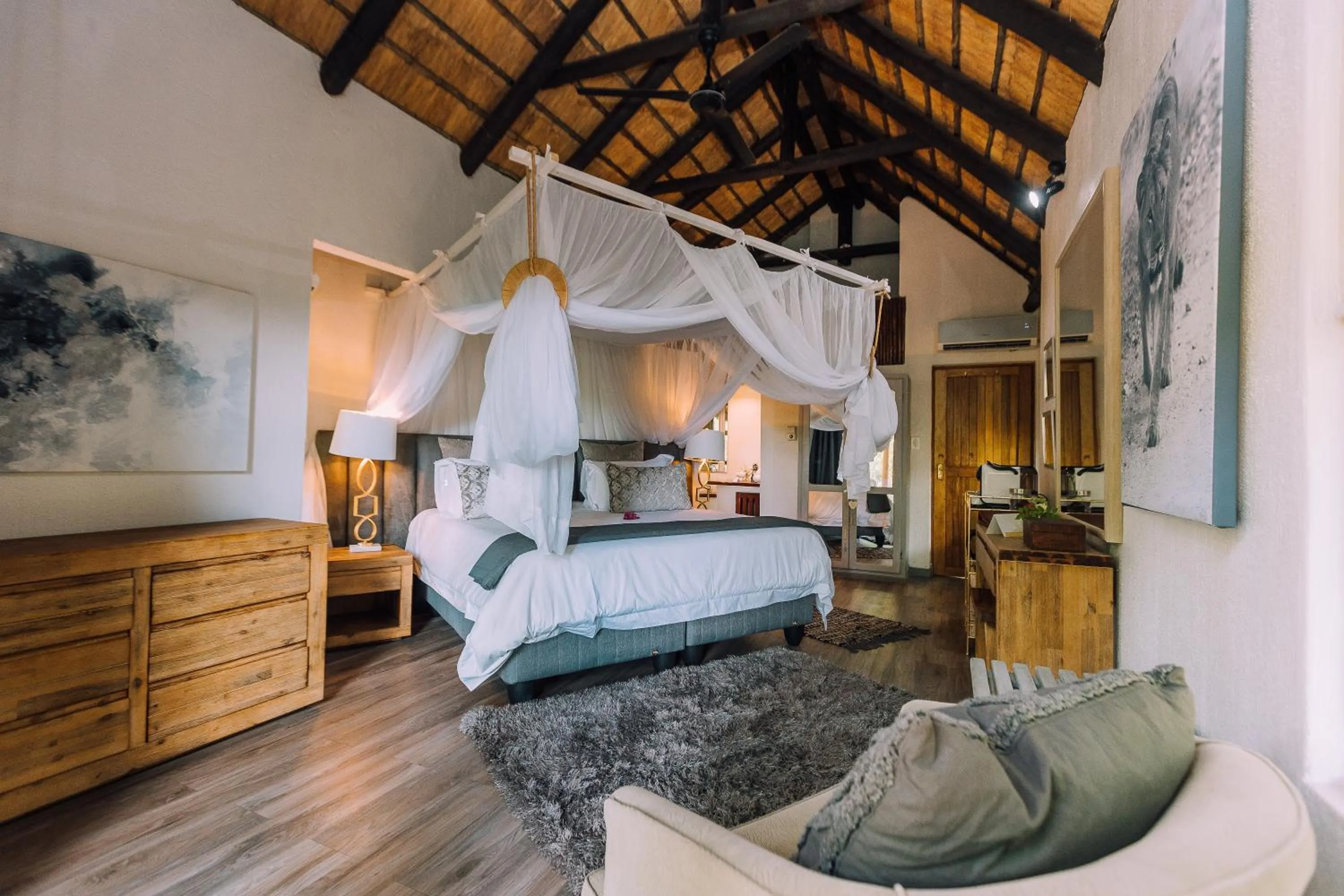 Bed in Karongwe - Kuname Safari Lodge