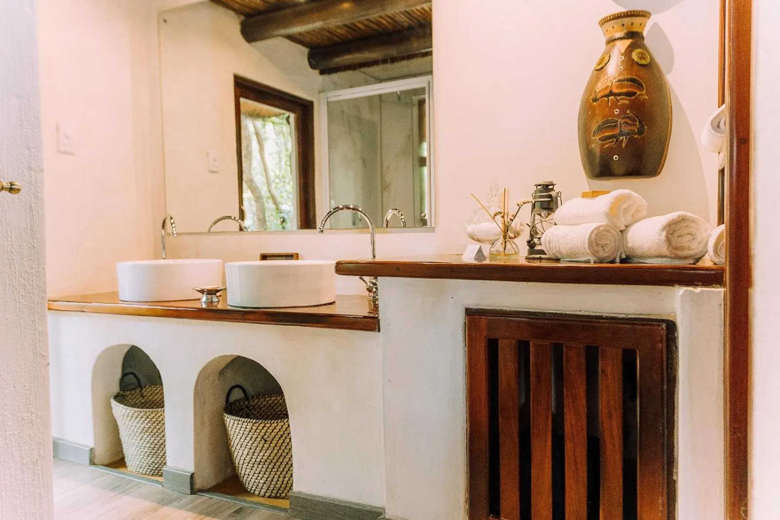 Bathroom in Karongwe - Kuname Safari Lodge