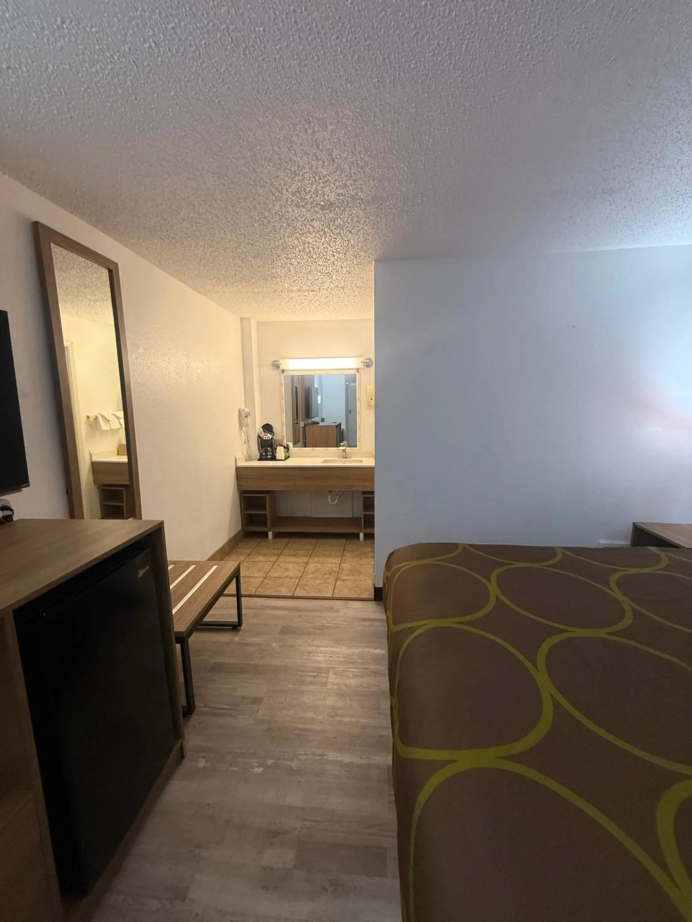 Bedroom, Bed in Super 8 by Wyndham Newcastle