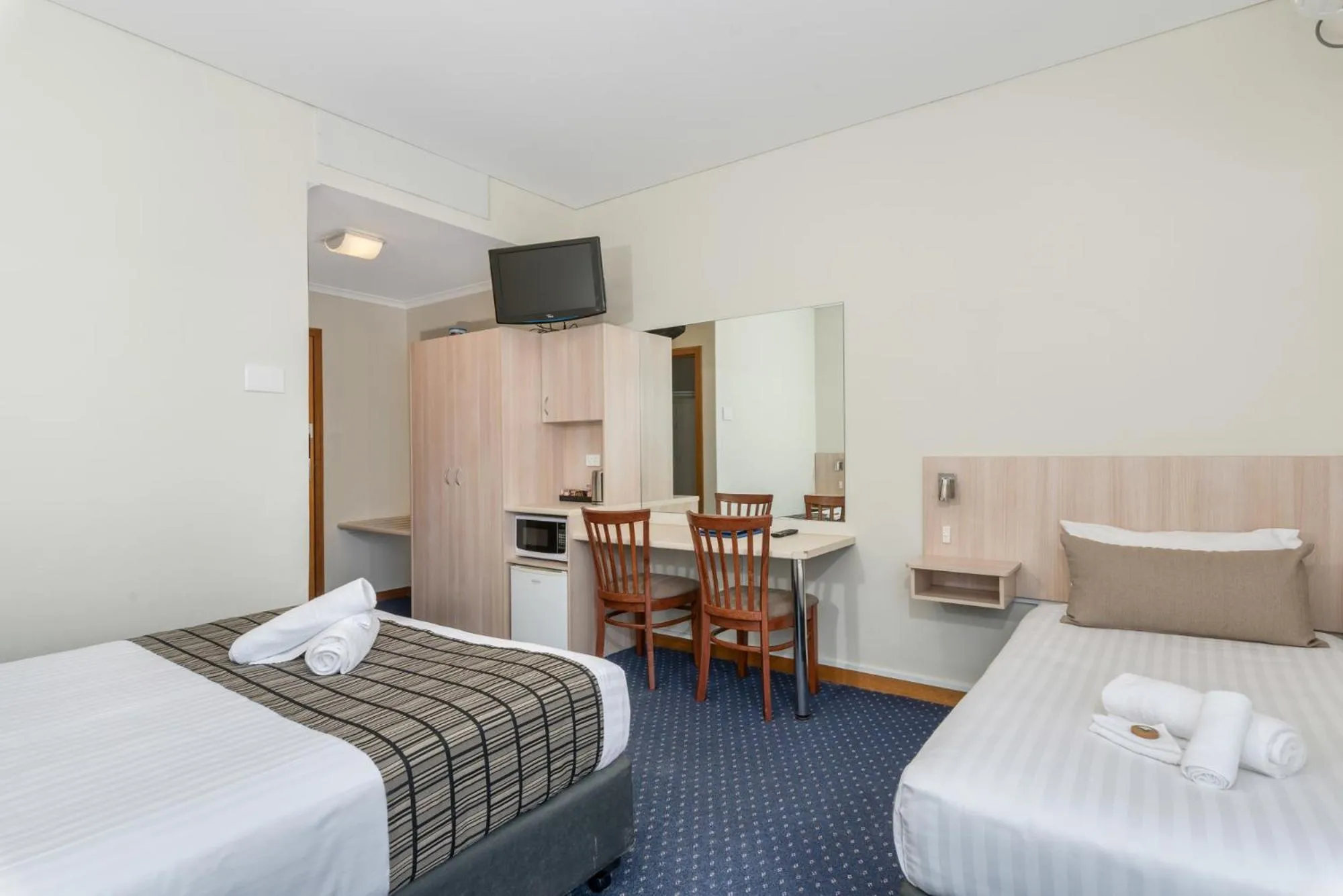 Bed in Tudor Inn Newcastle