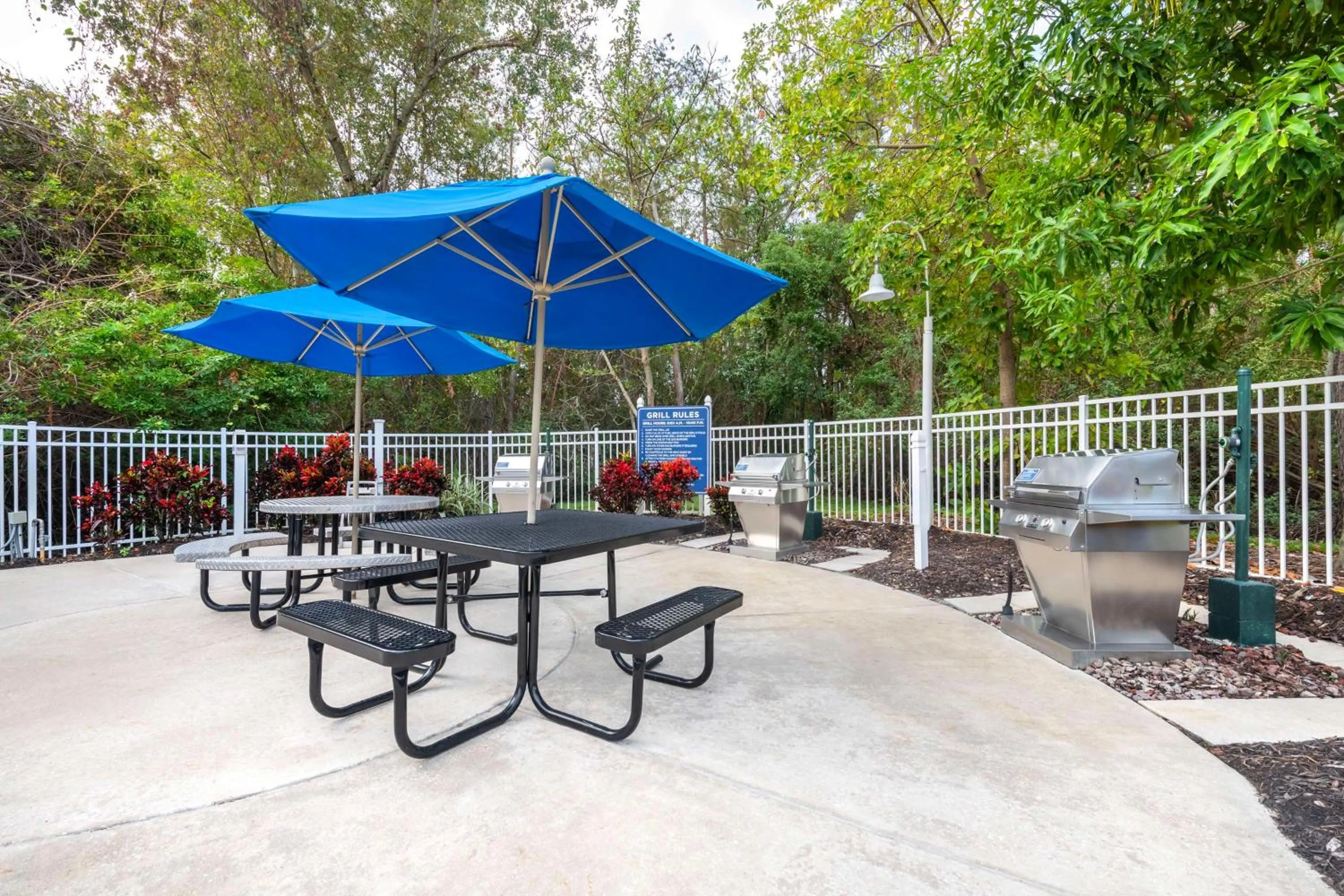 Patio in Hilton Vacation Club Cypress Pointe Orlando