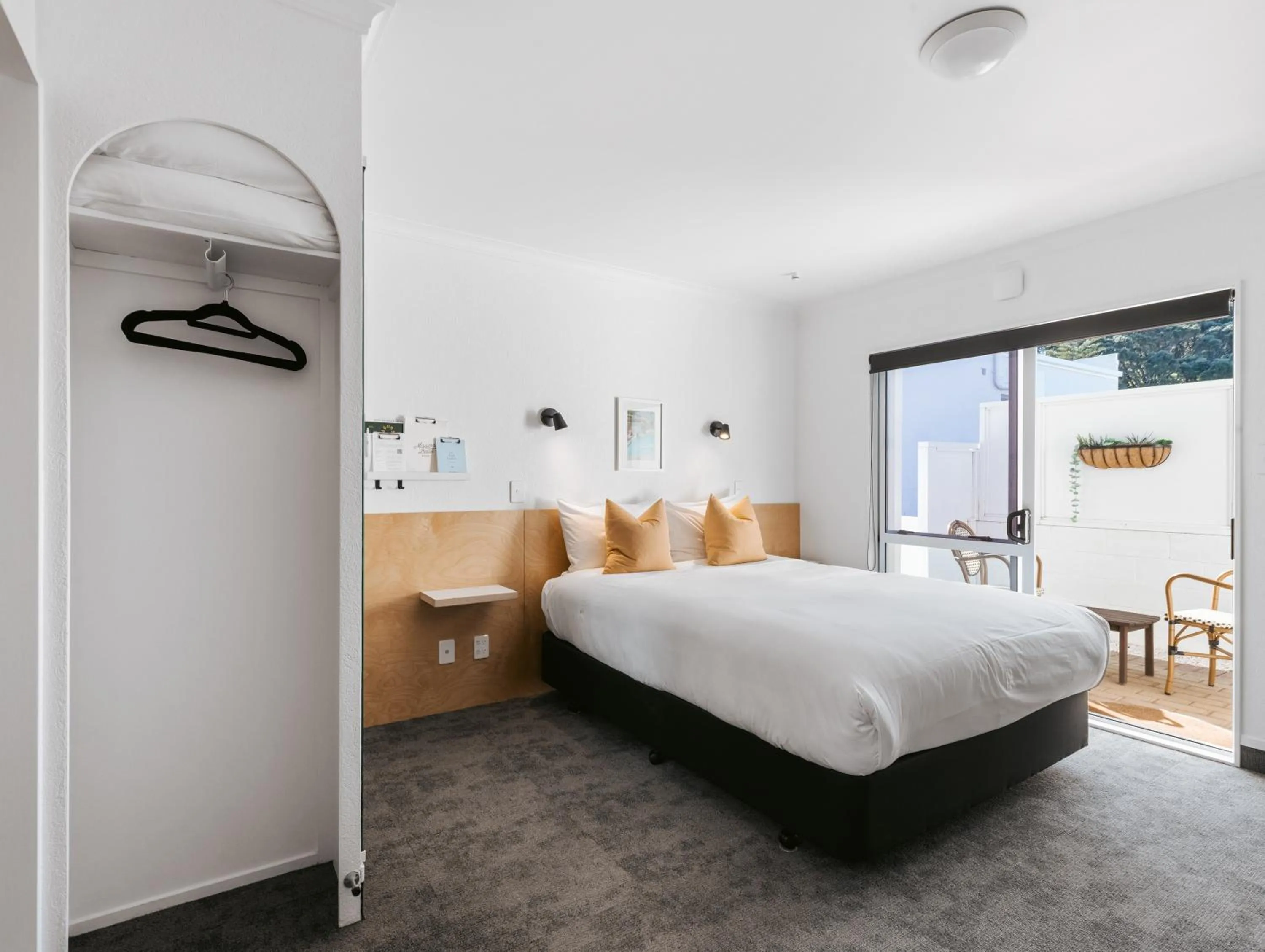 Bed in The Mission Belle Motel