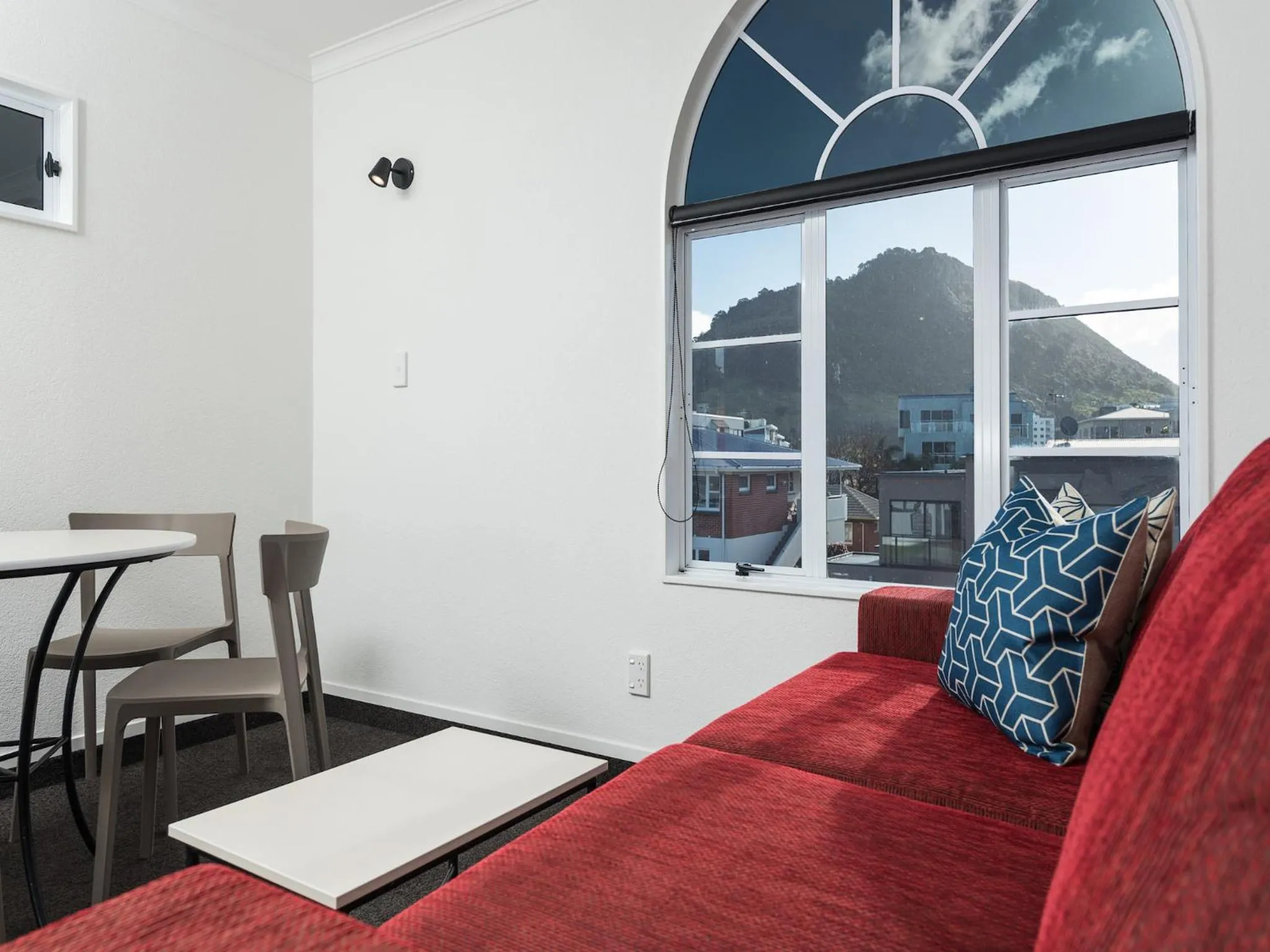 Living room in The Mission Belle Motel