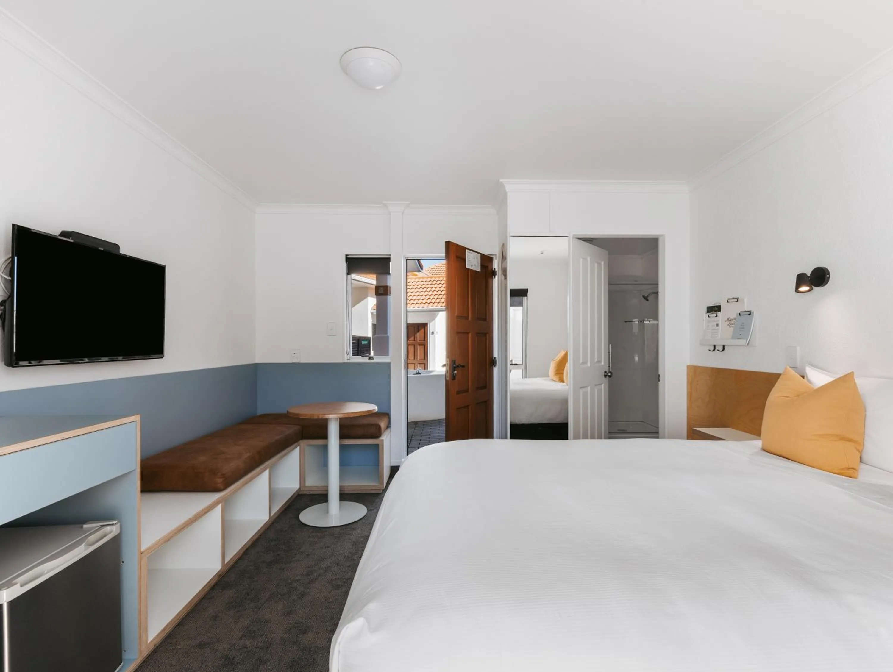 Bed in The Mission Belle Motel