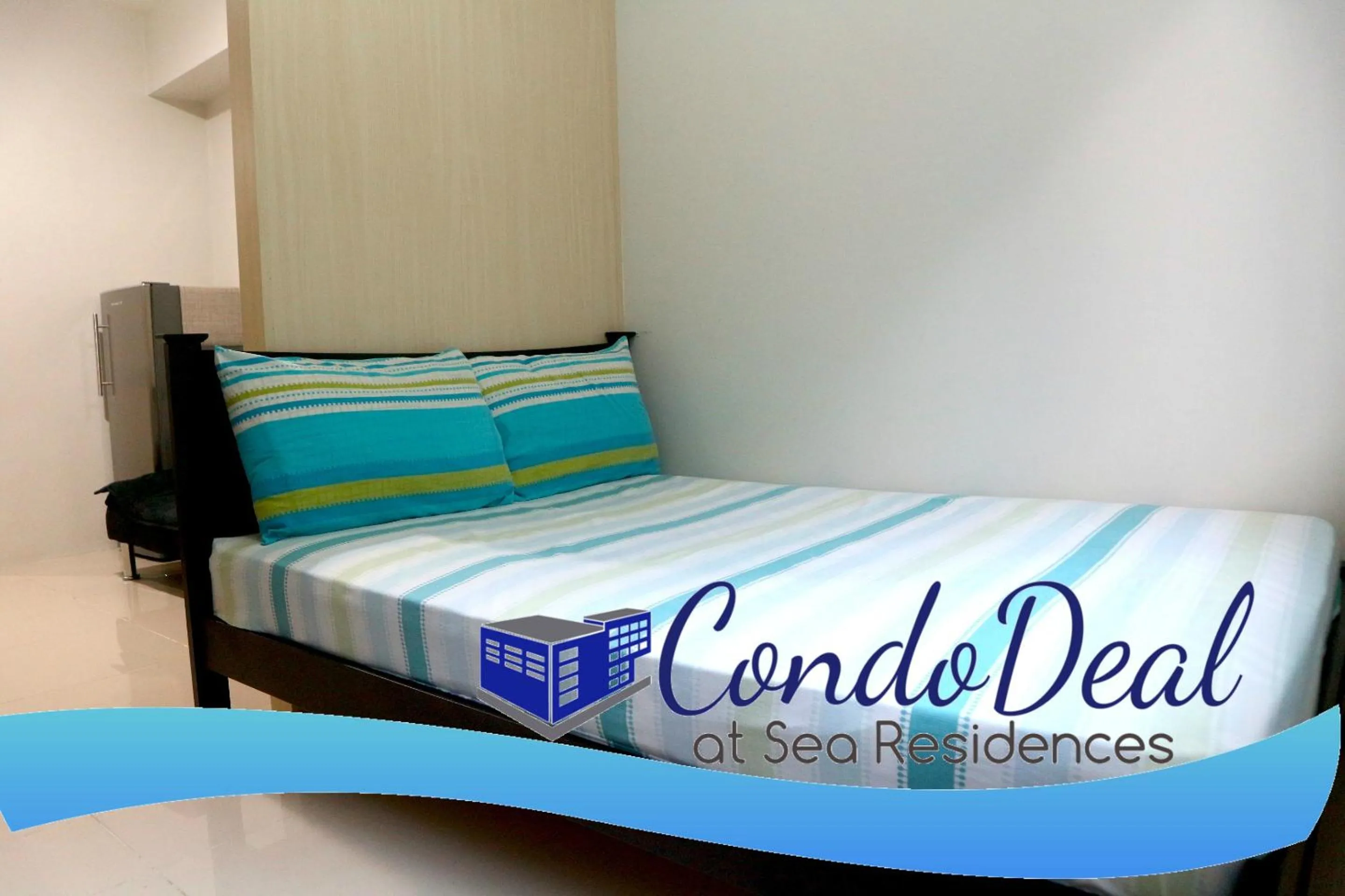 Bedroom, Bed in CondoDeal at Sea Residences