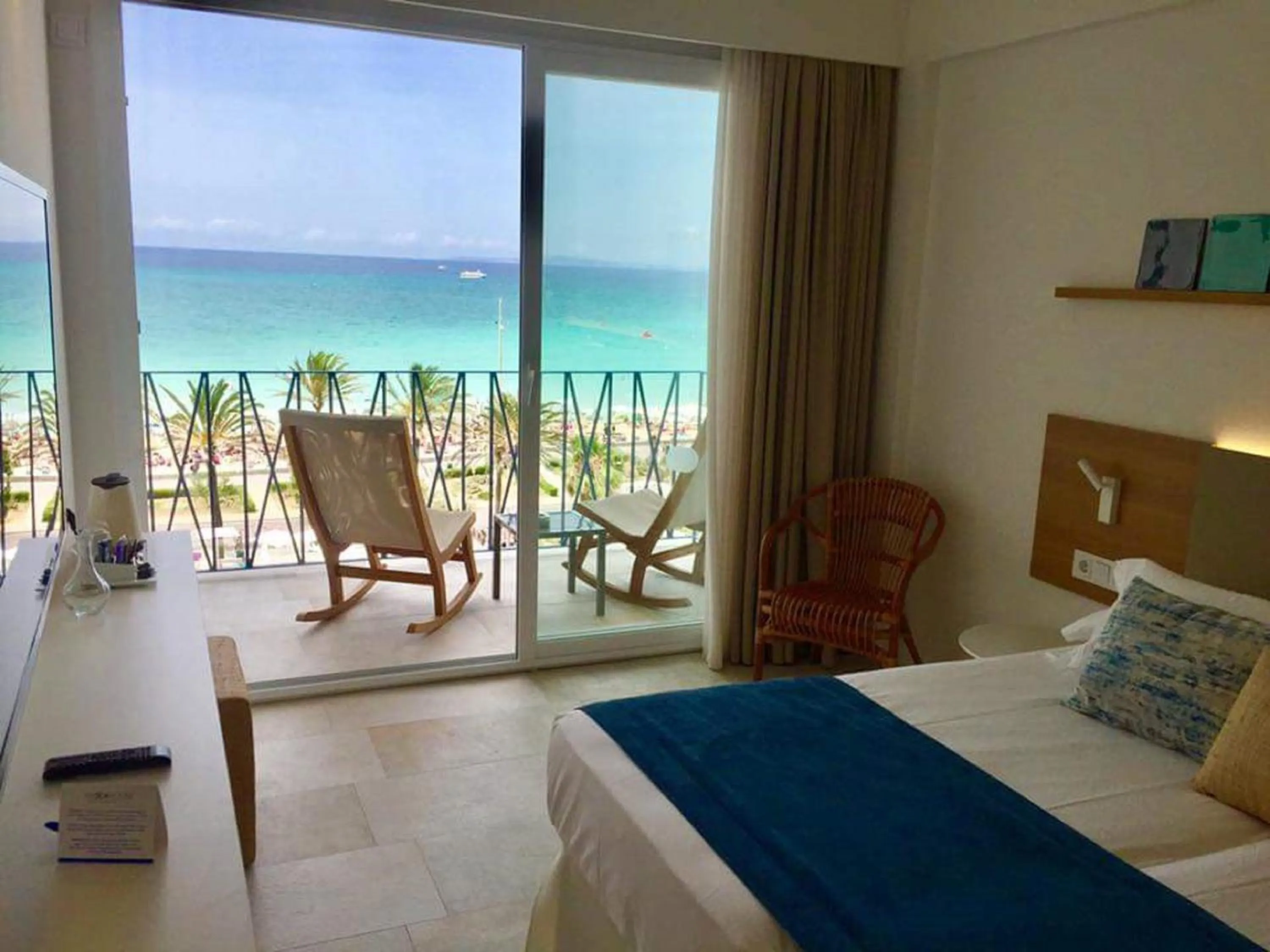 Photo of the whole room, Bed in Myseahouse Flamingo - Adults Only 4* Sup