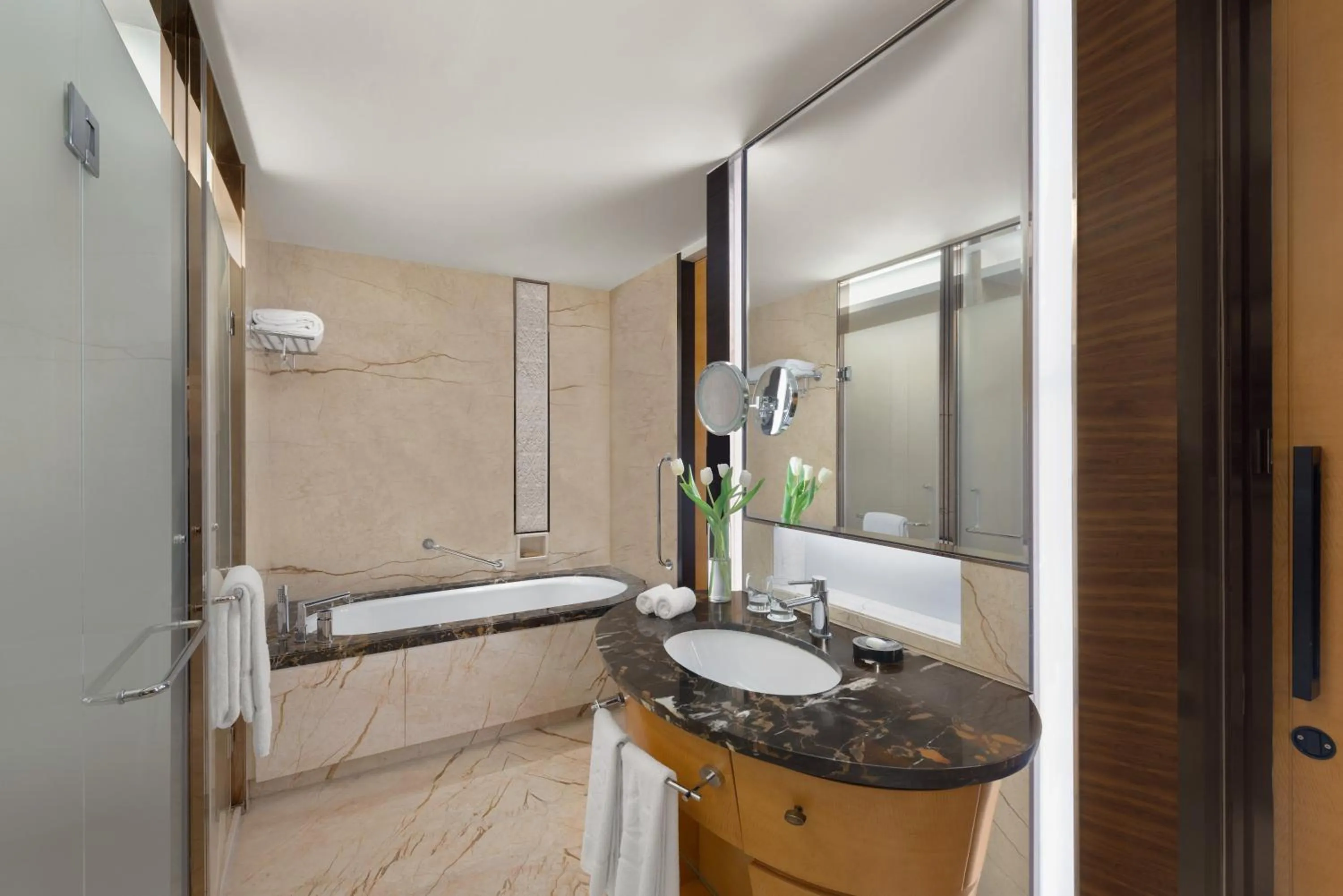 Bathroom in Shangri-La Bengaluru