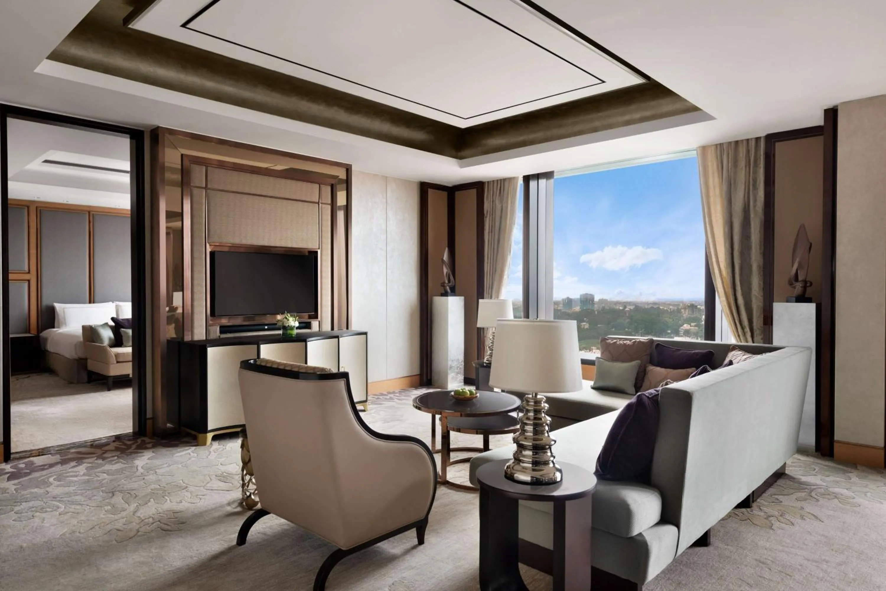 Living room in Shangri-La Bengaluru