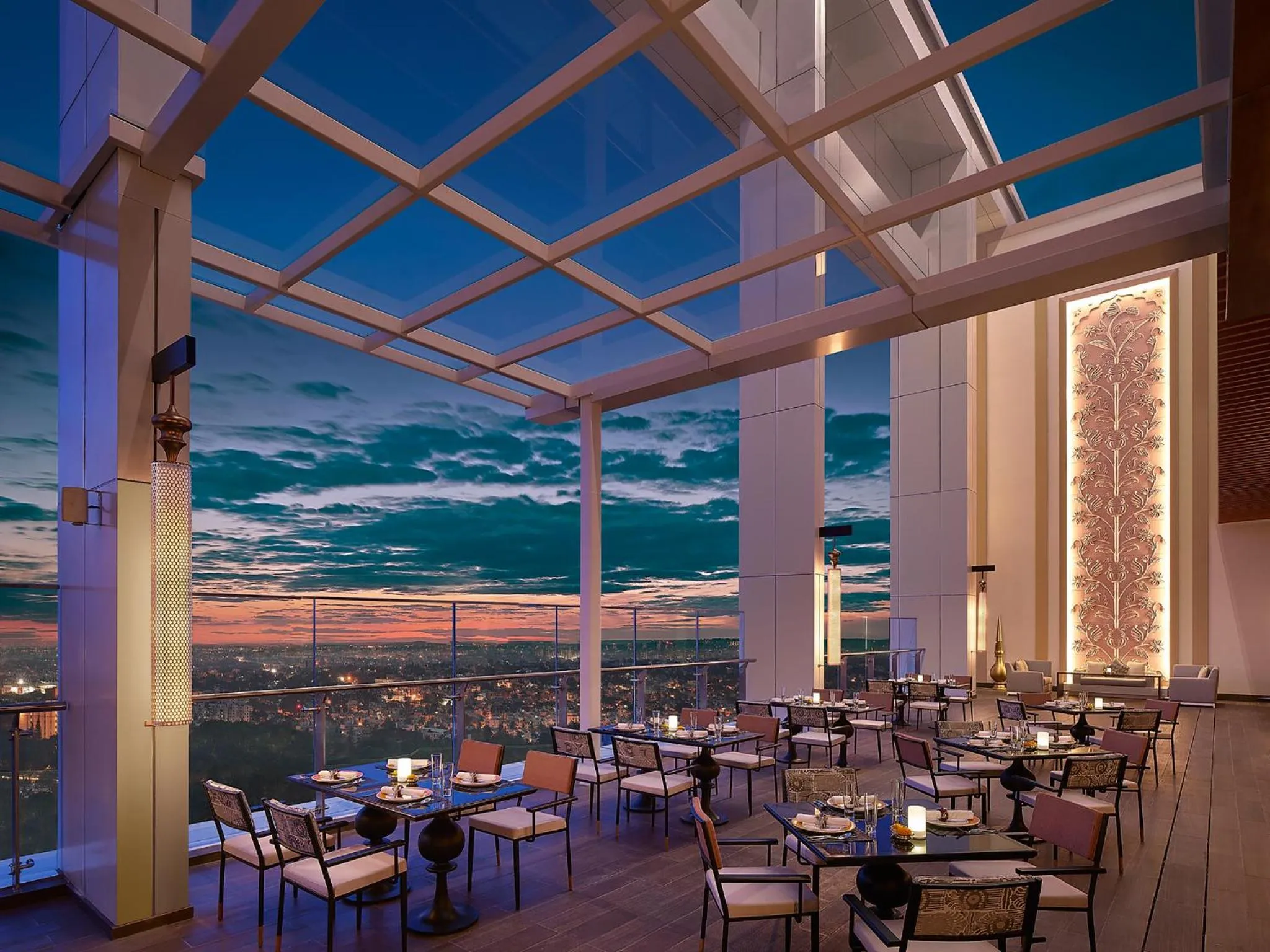 Restaurant/places to eat in Shangri-La Bengaluru