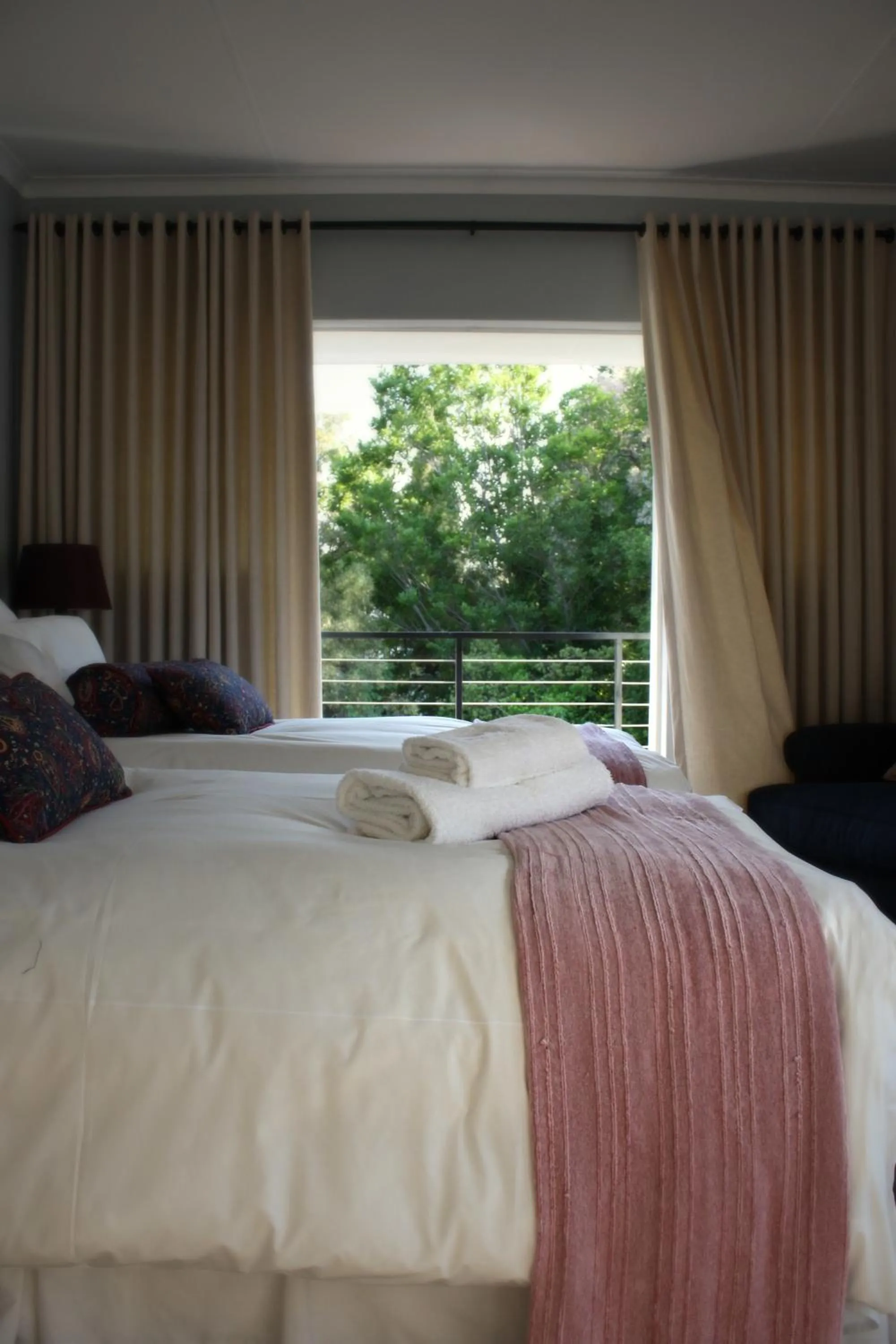 Bed in Lemon & Lime Guesthouse