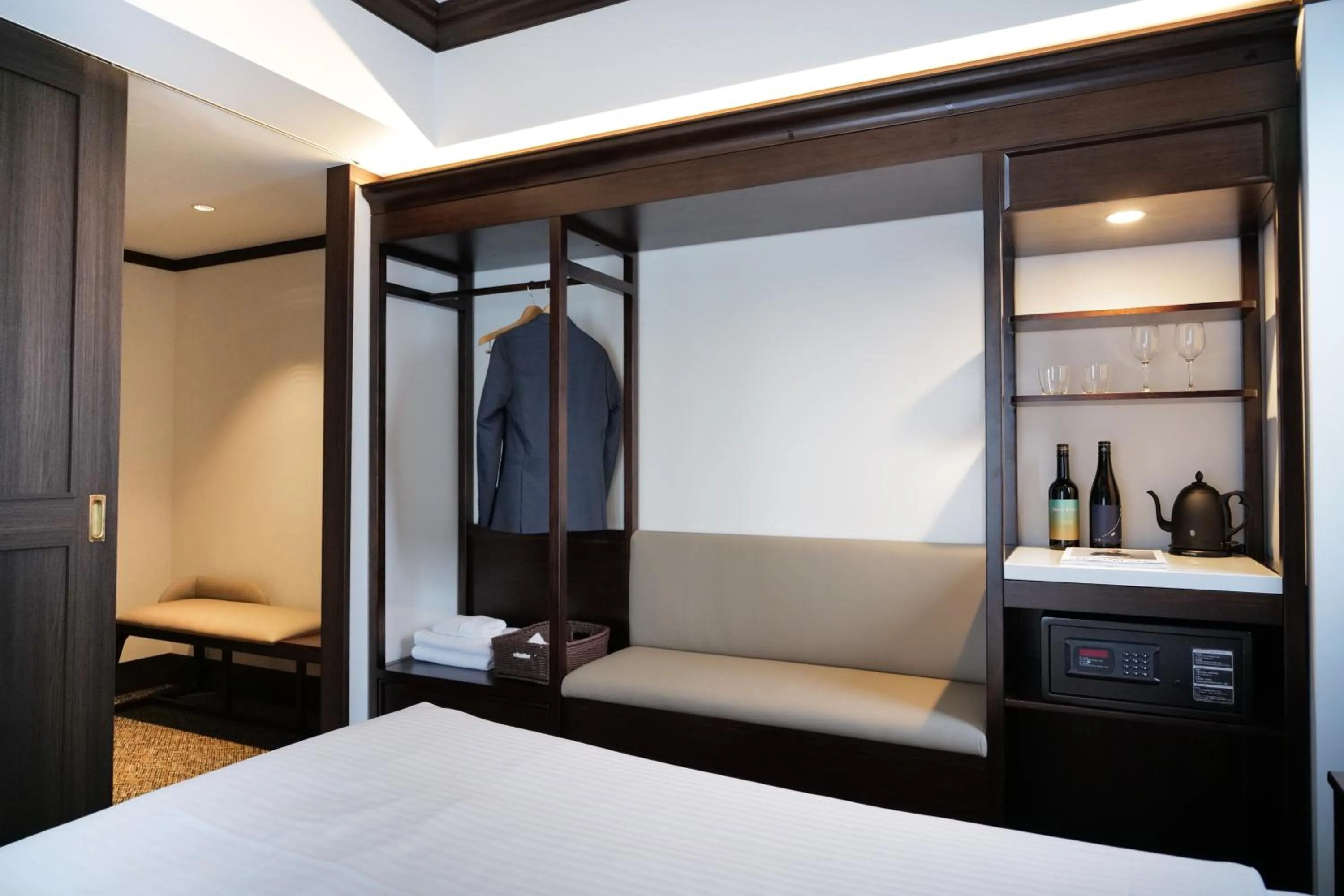 wardrobe, Bed in KIORI Exec Muromachi