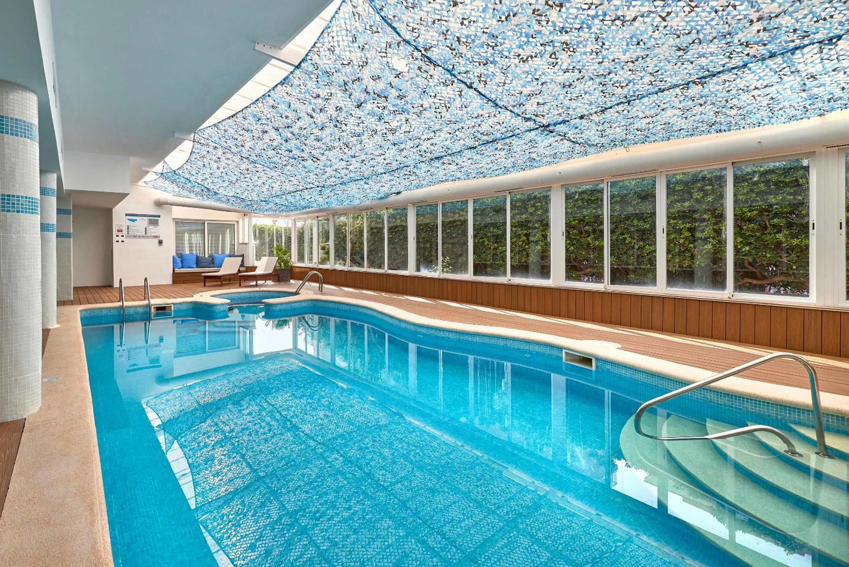 Swimming pool in Universal Hotel Neptuno - Adults Only