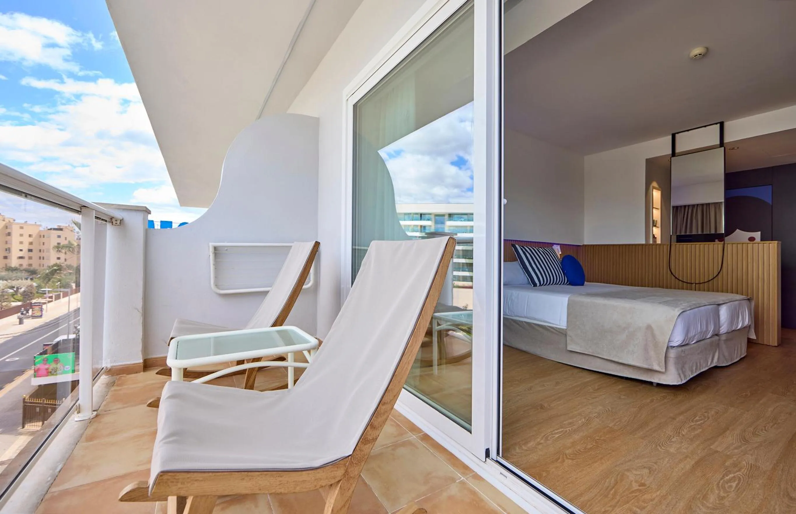 Balcony/Terrace, Bed in Universal Hotel Neptuno - Adults Only