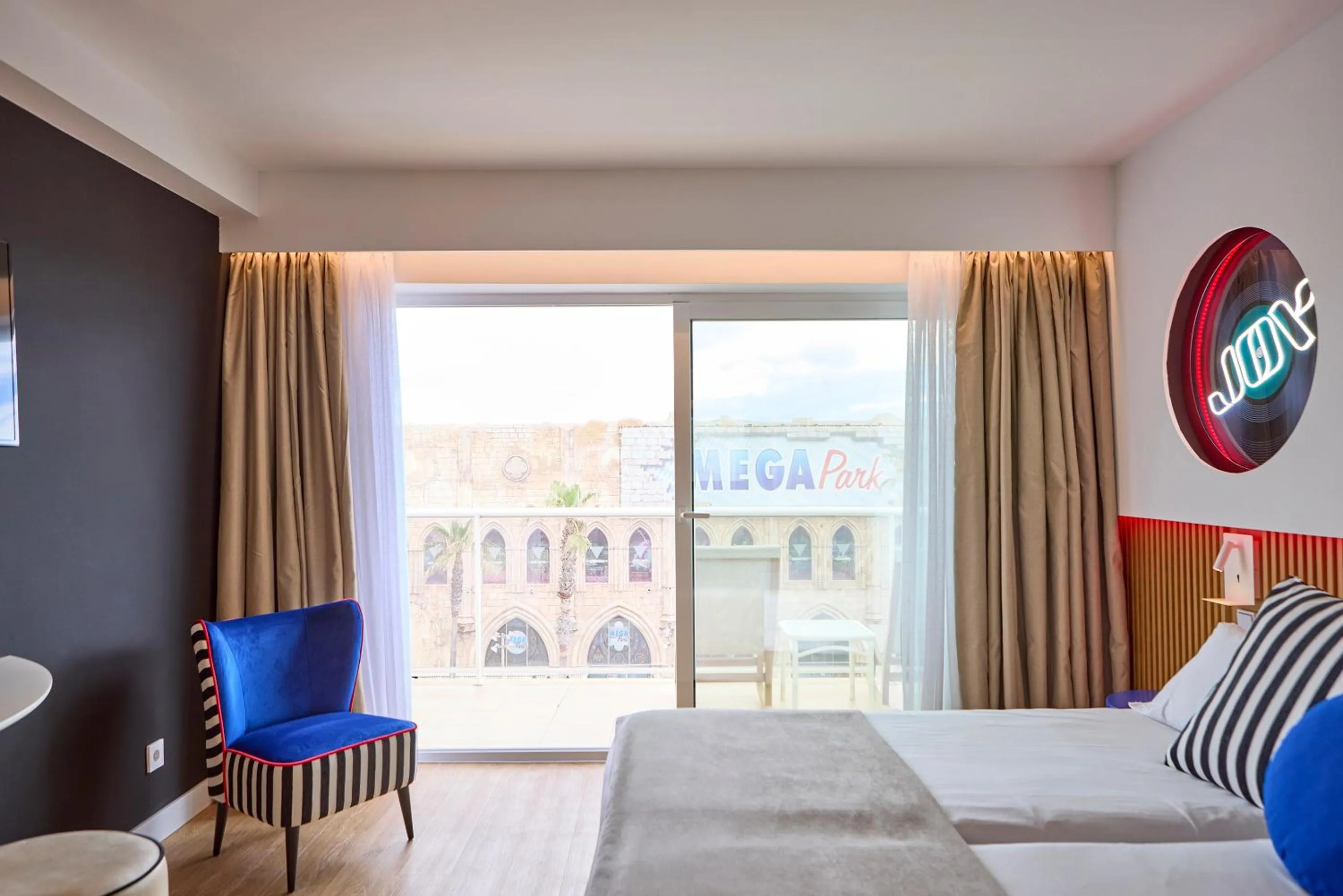 Photo of the whole room, Bed in Universal Hotel Neptuno - Adults Only