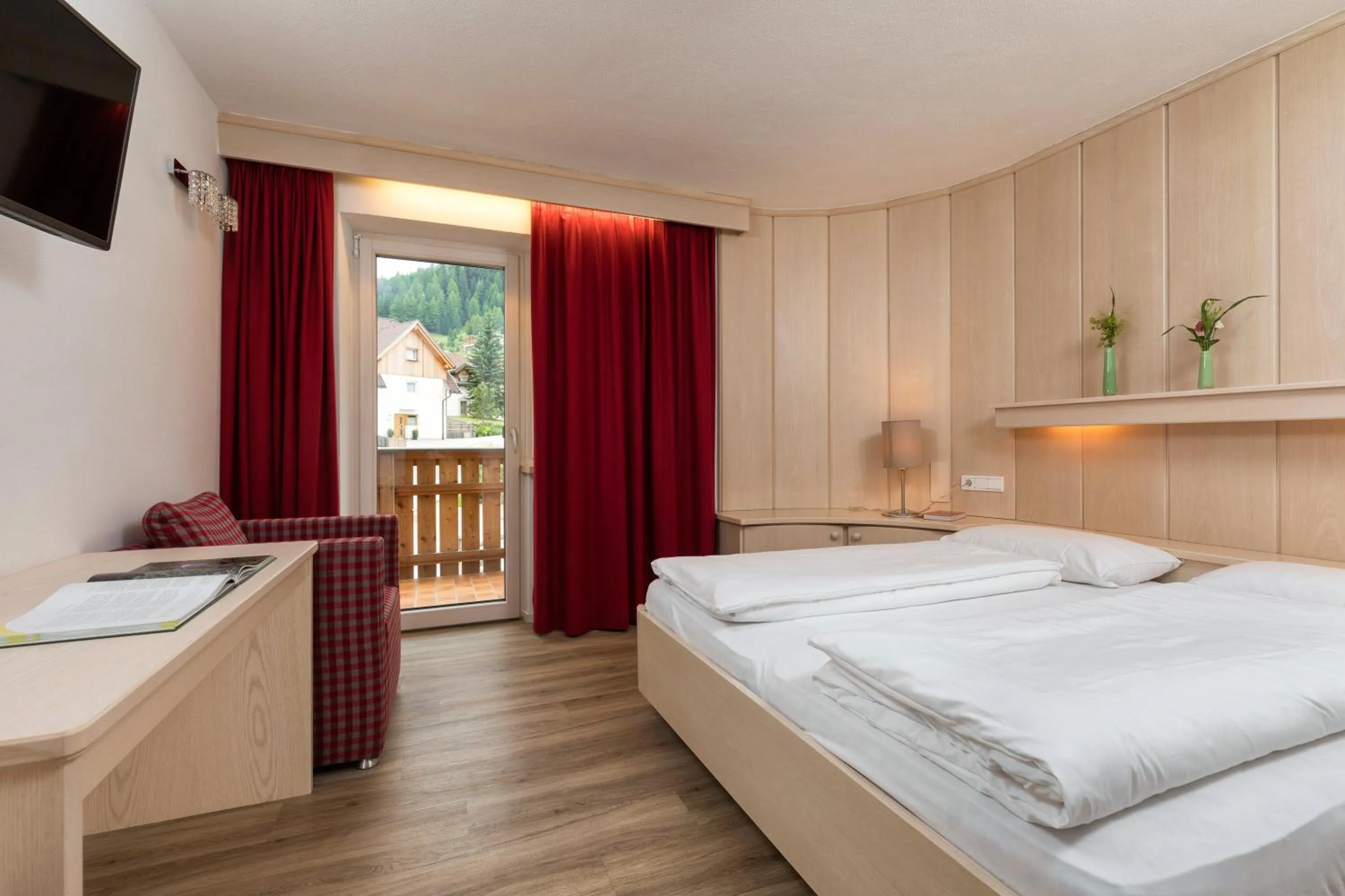 Photo of the whole room, Bed in Hotel Christian