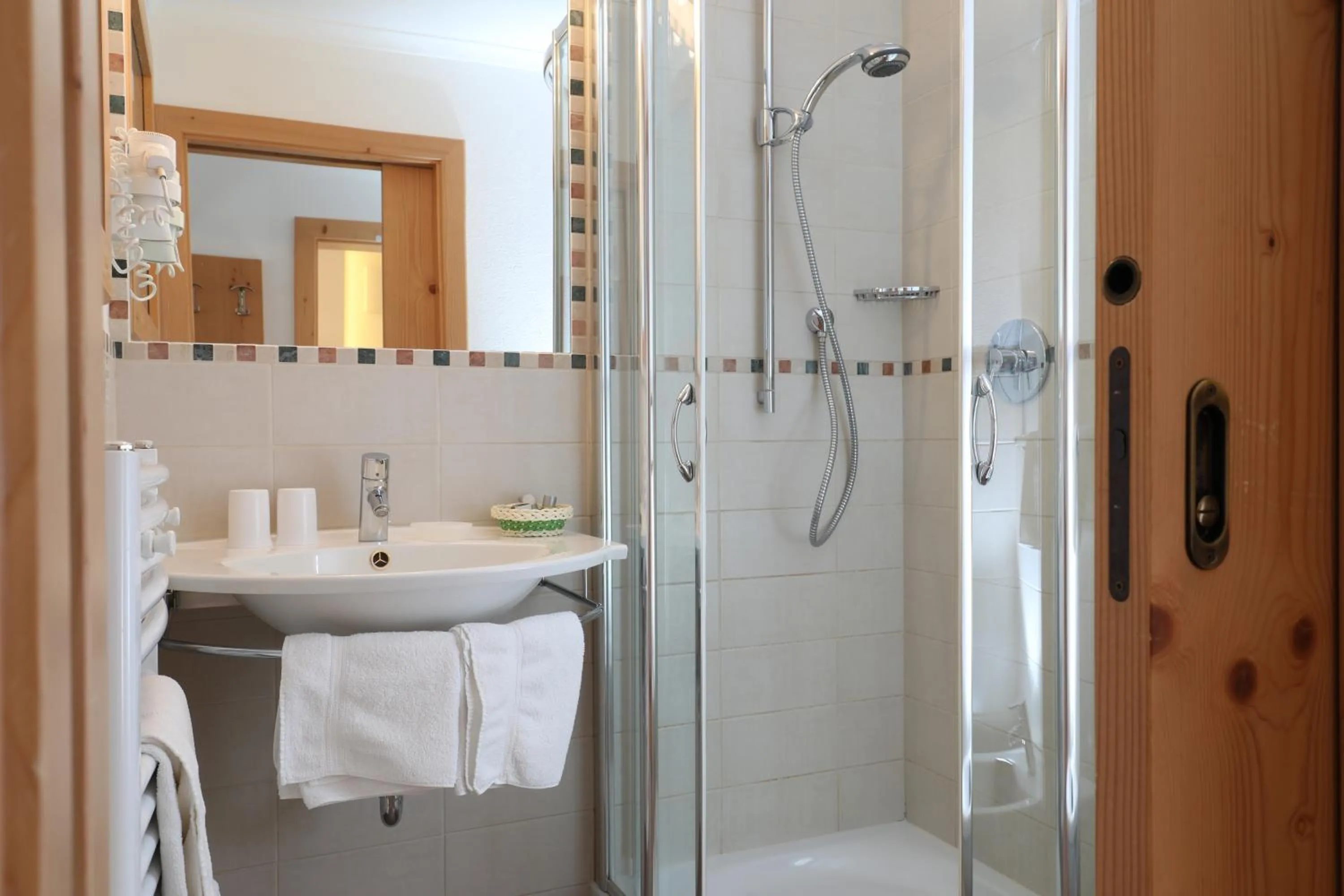 Shower in Hotel Christian