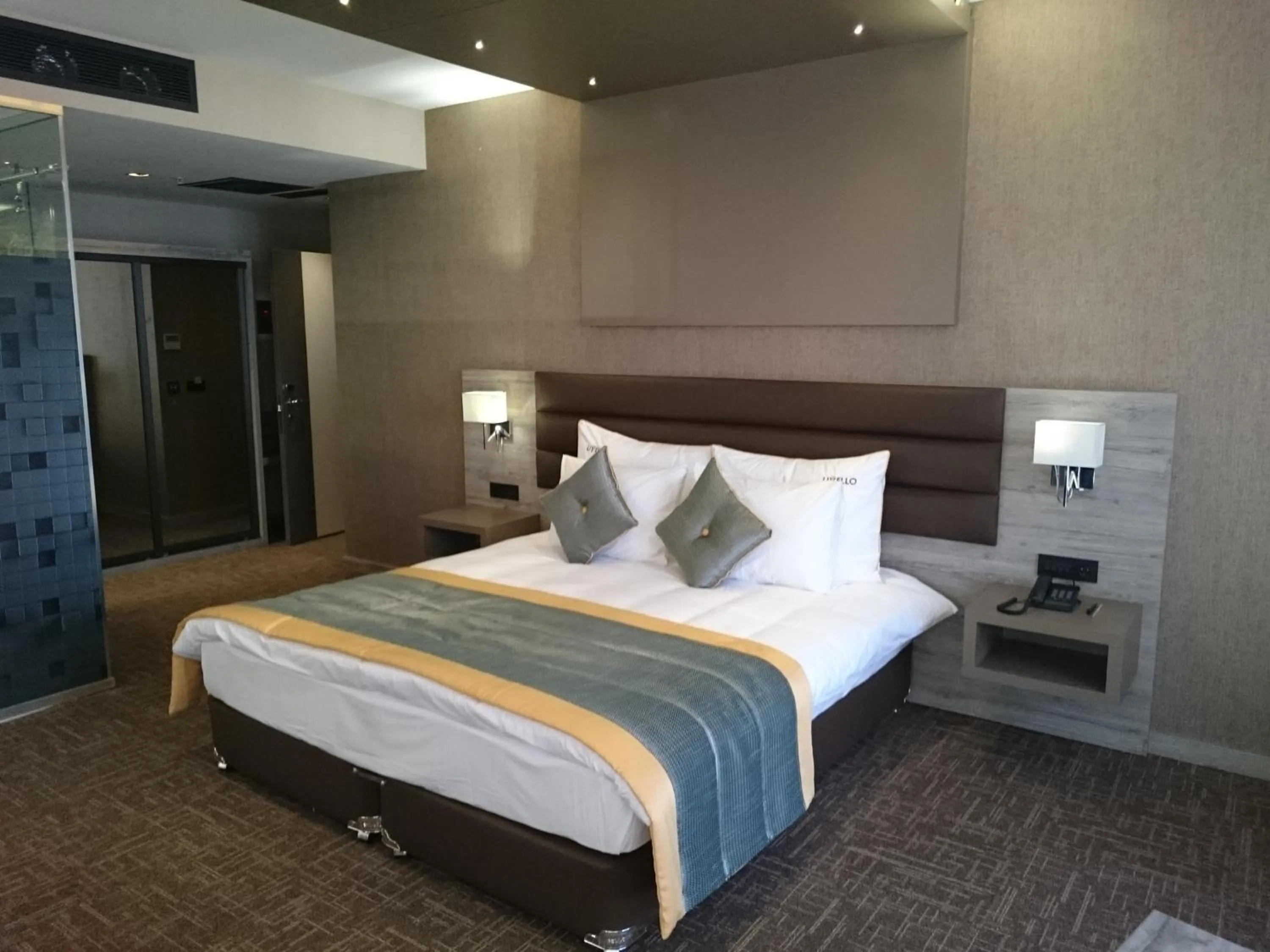 Bedroom, Bed in Empire Hotel İstanbul