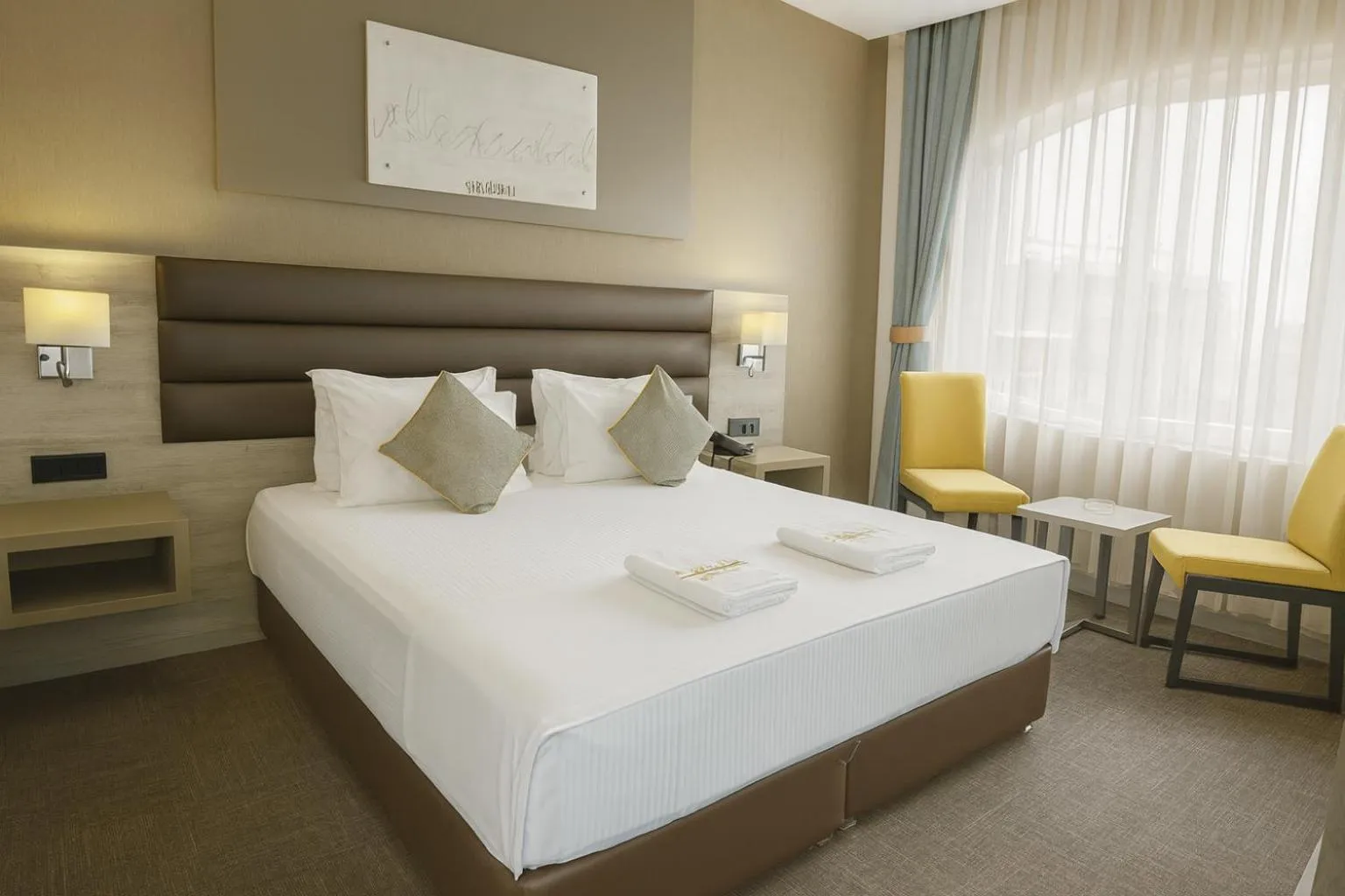 Bedroom, Bed in Empire Hotel İstanbul