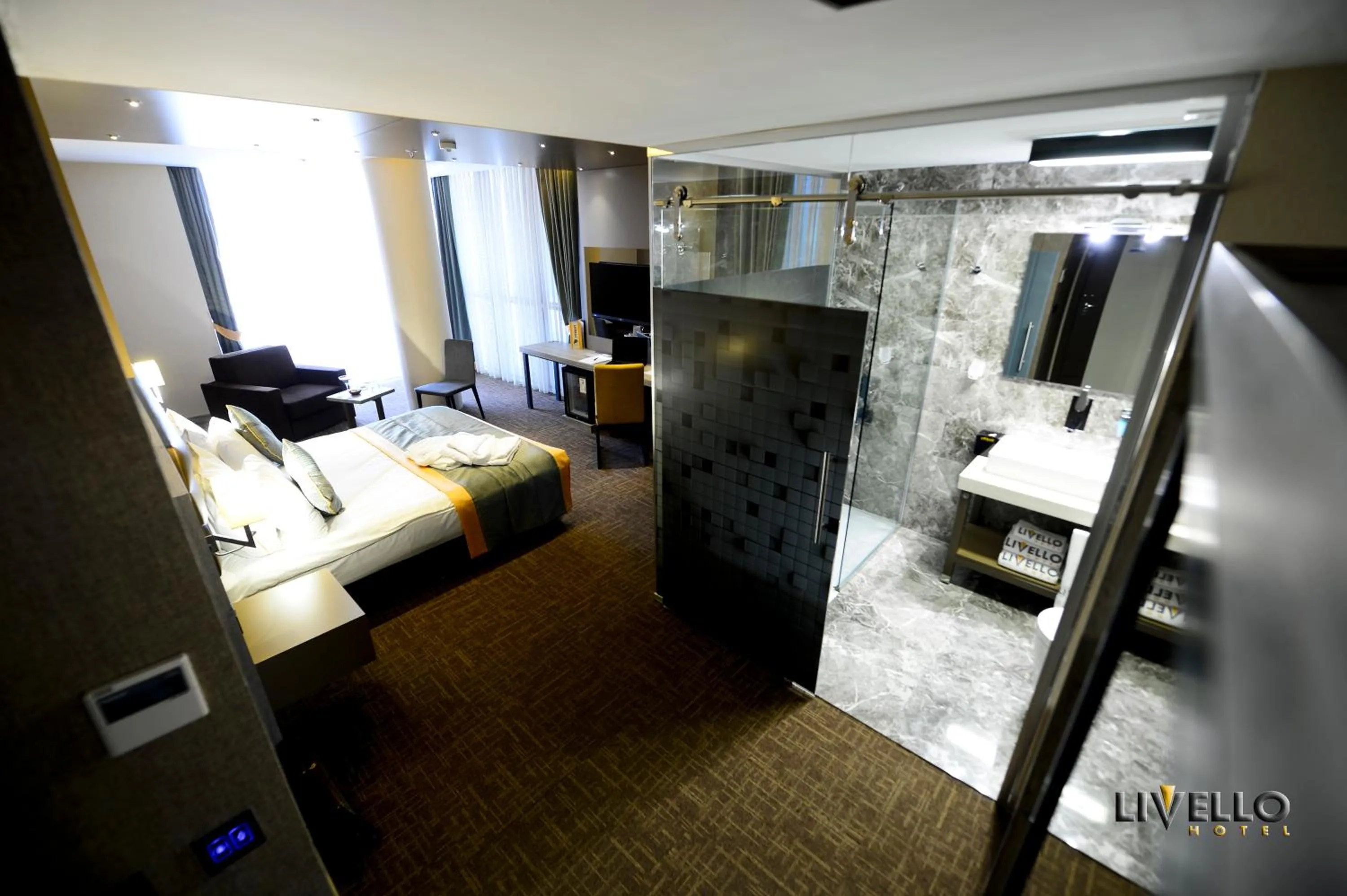 Photo of the whole room, Bed in Empire Hotel İstanbul