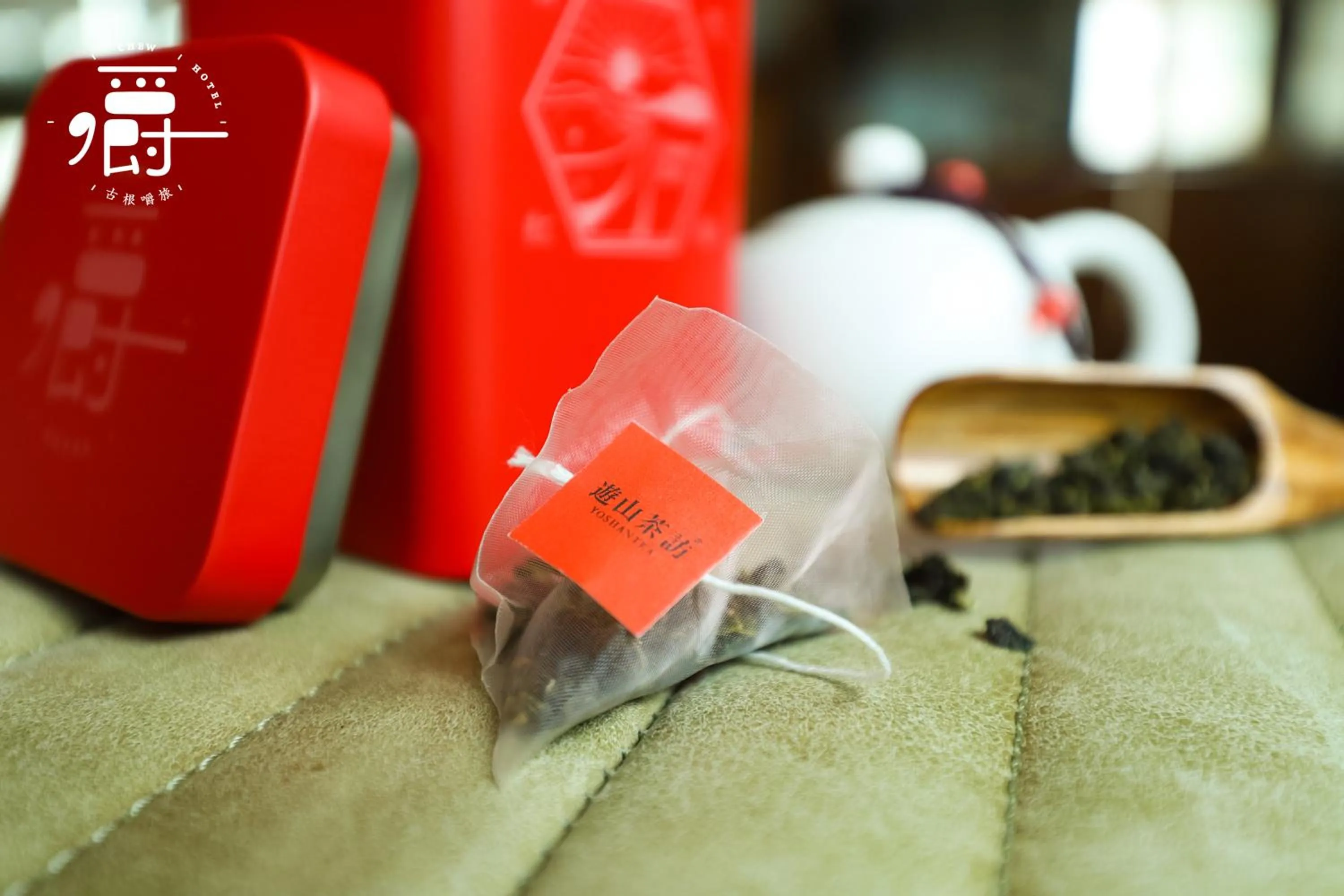Coffee/tea facilities in Roots Chew Hotel