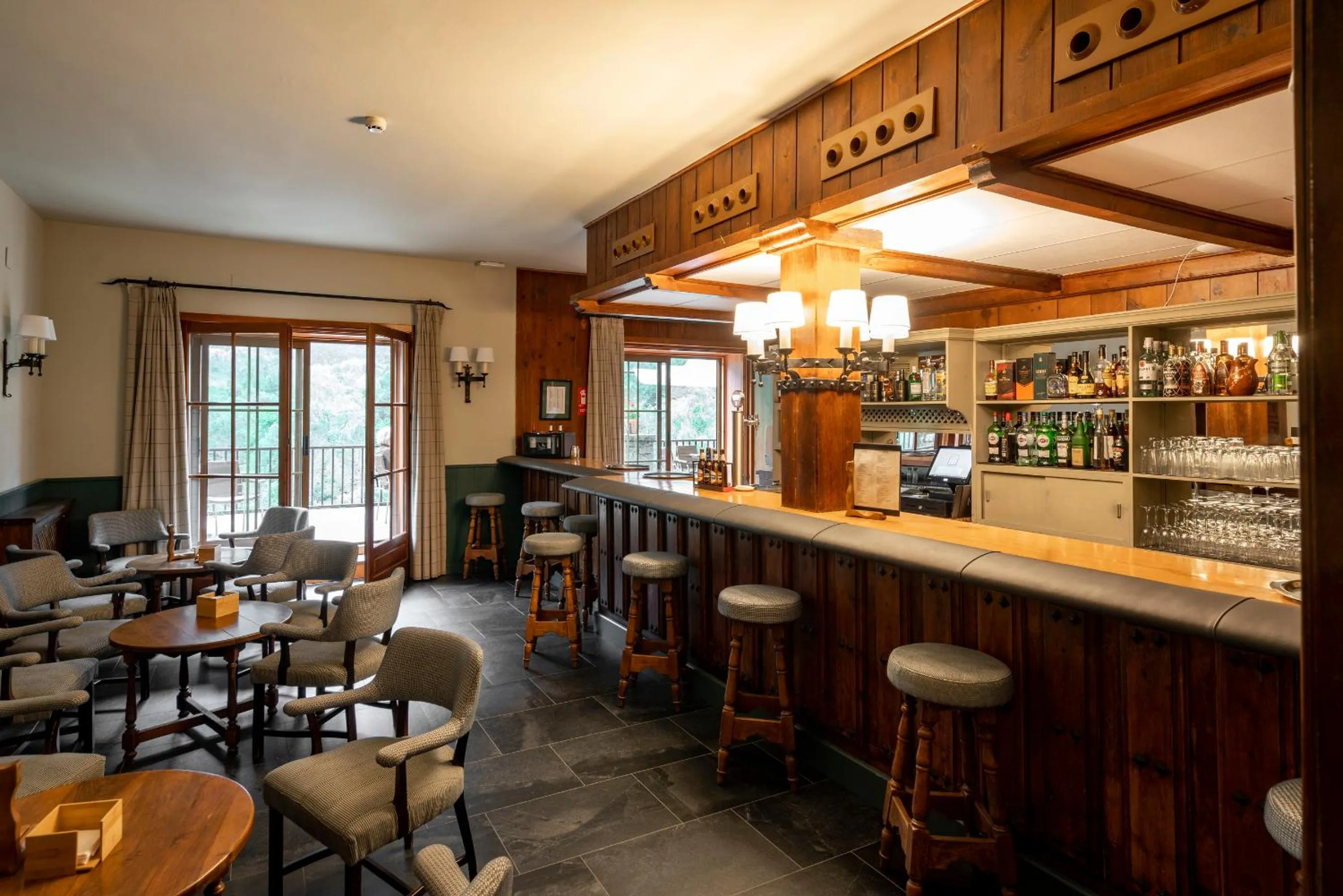 Lounge or bar in Parador de Bielsa