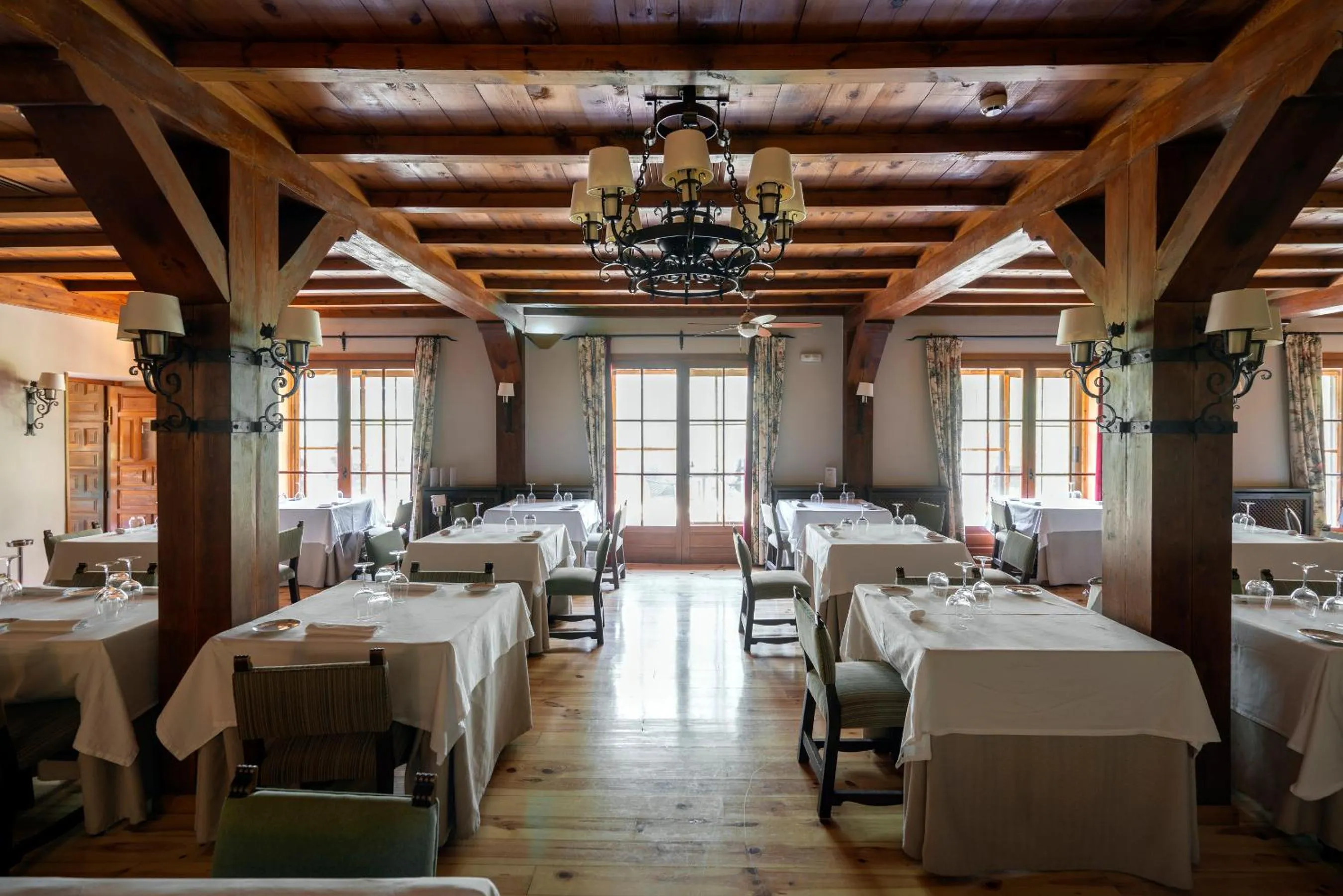 Restaurant/places to eat in Parador de Bielsa