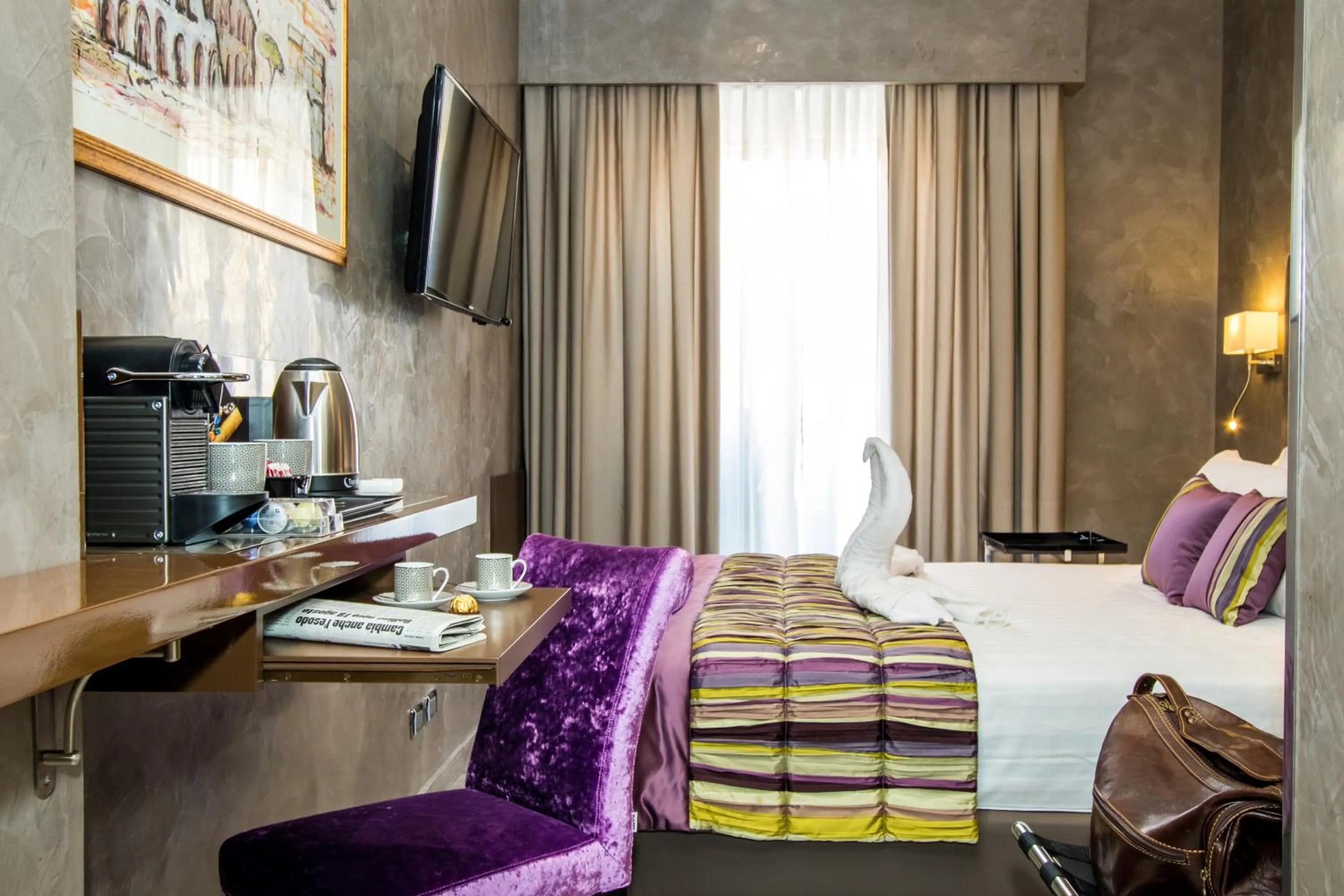 Photo of the whole room in Vaticano Julia Guest House