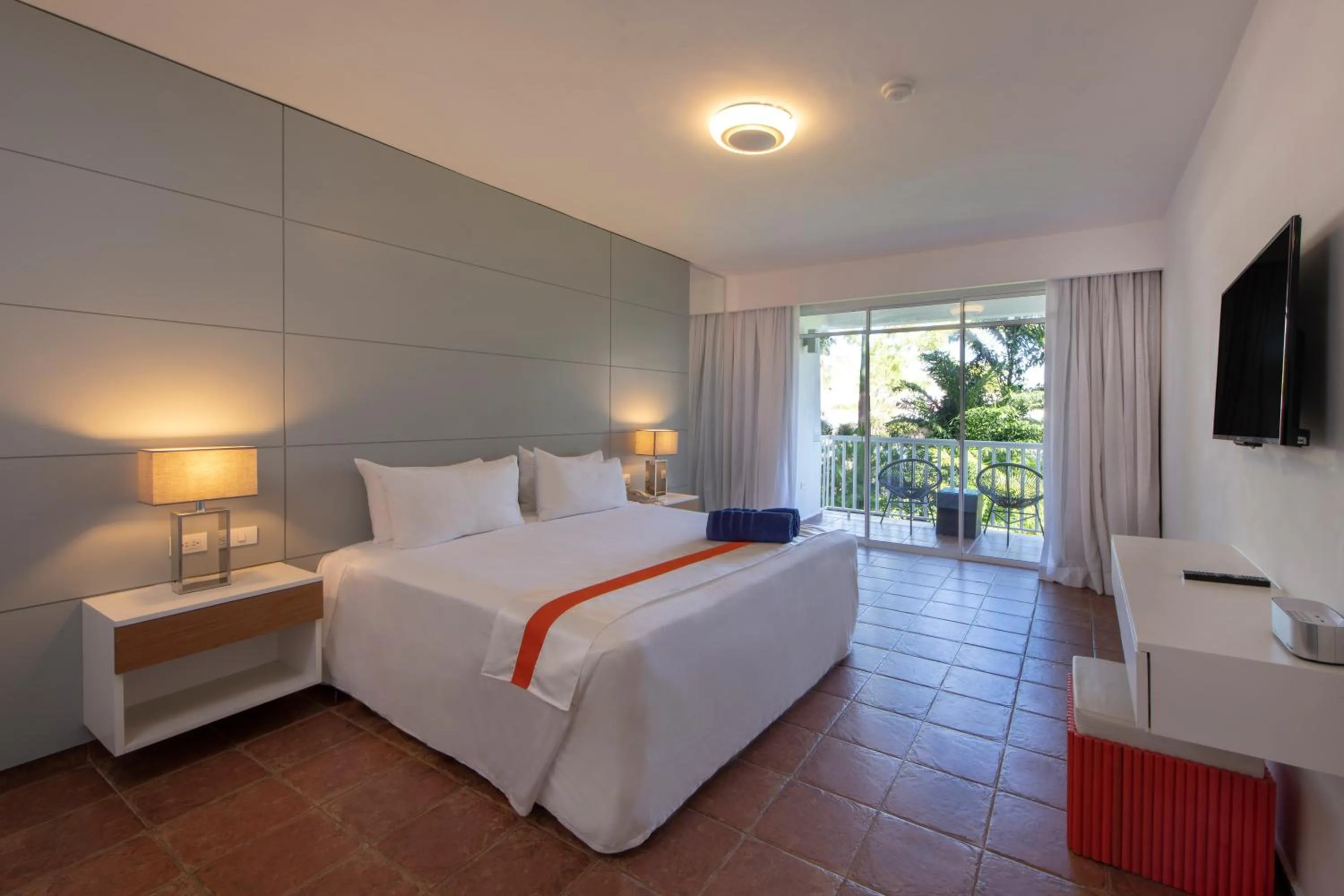 Bedroom, Bed in Viva Heavens by Wyndham, A Trademark All Inclusive