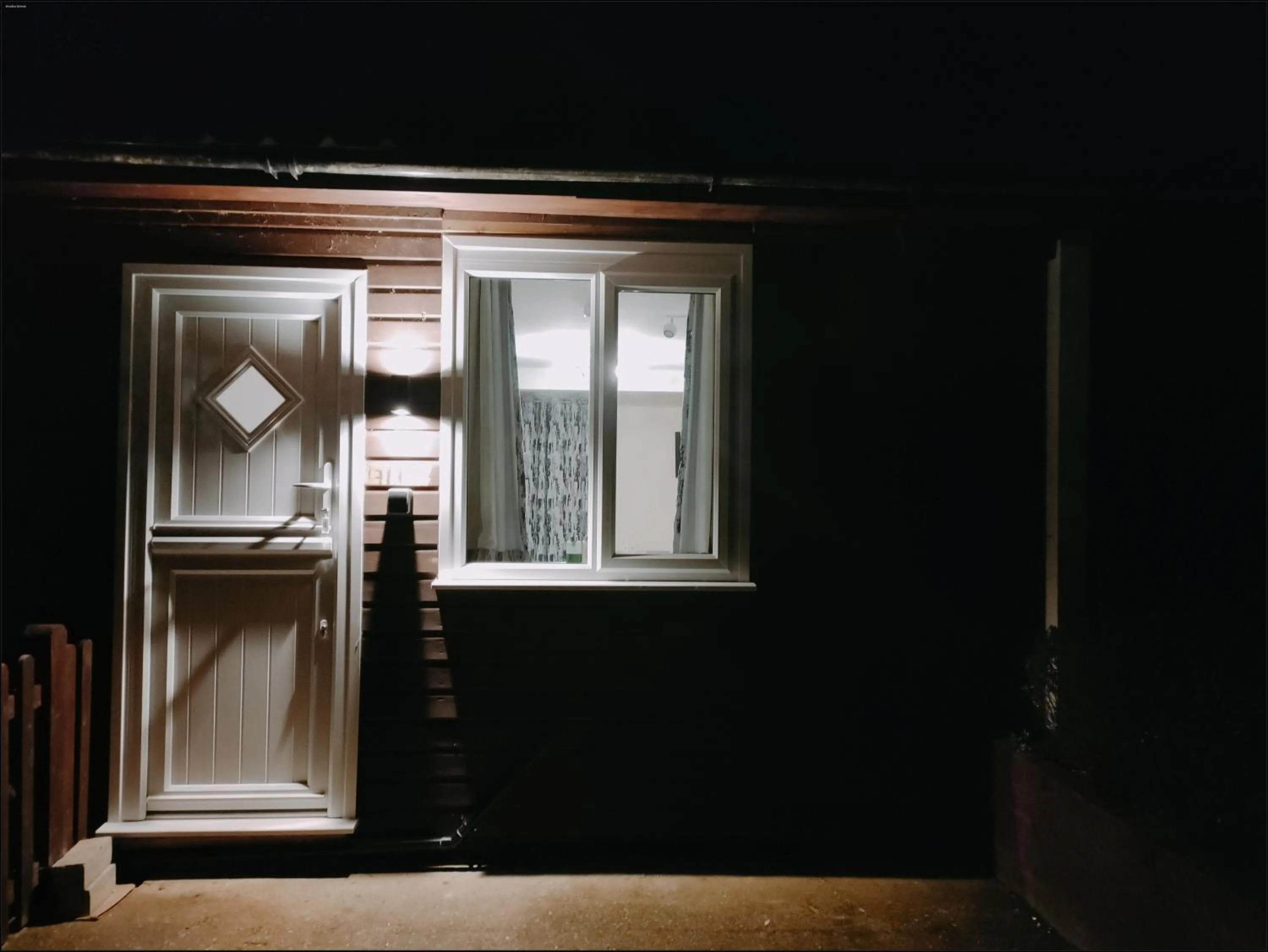 Facade/entrance in Woodies