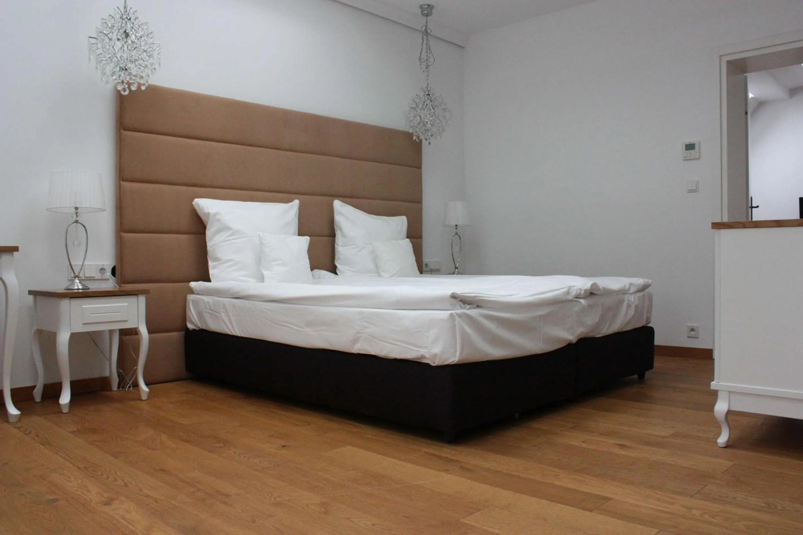 Photo of the whole room, Bed in Hotel Alhambra