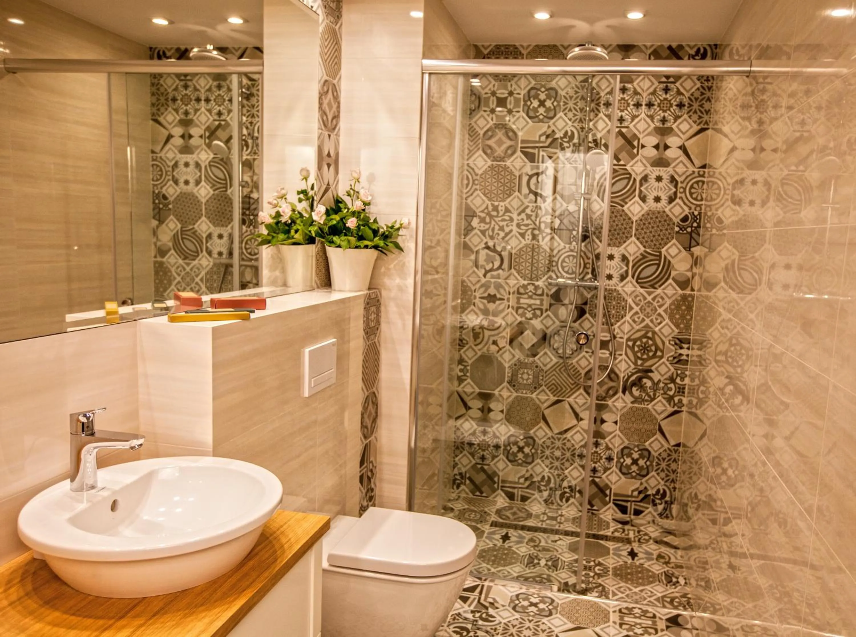 Photo of the whole room in Hotel Alhambra