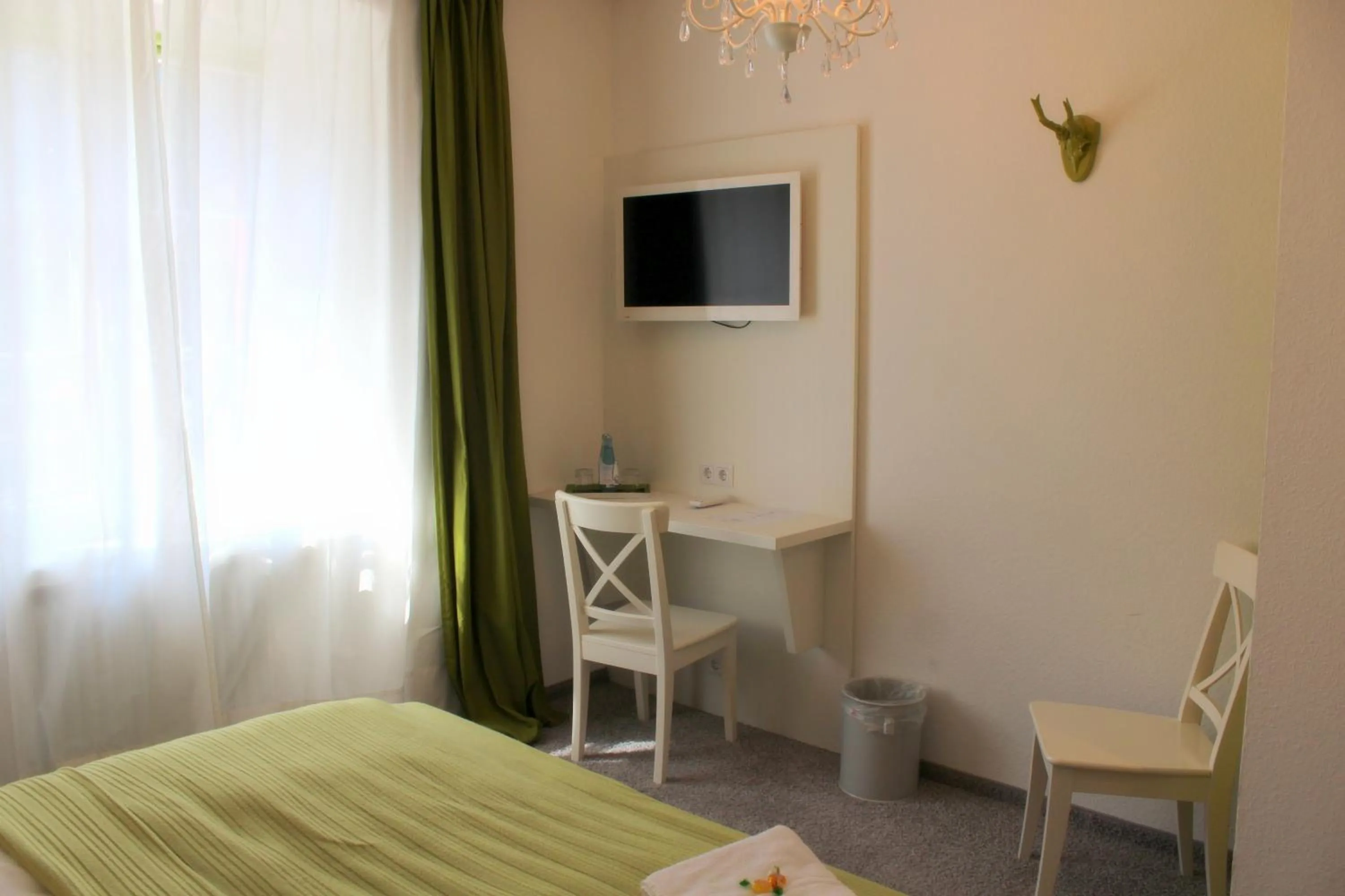 Bedroom, Bed in Gasthaus Schiff