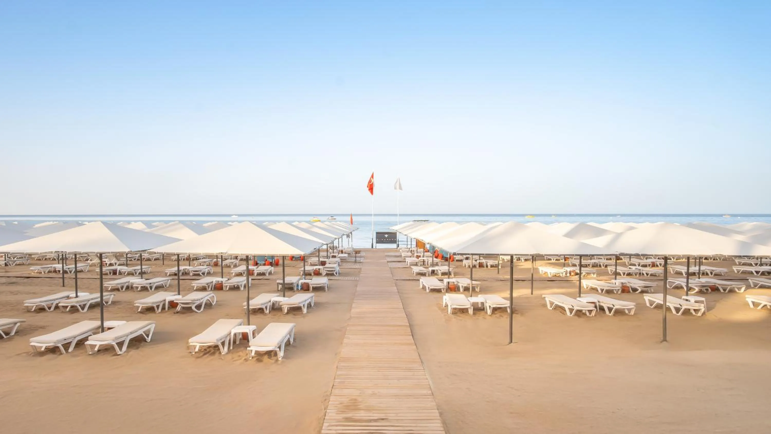 Beach in Miramare Queen Hotel - Ultra All Inclusive