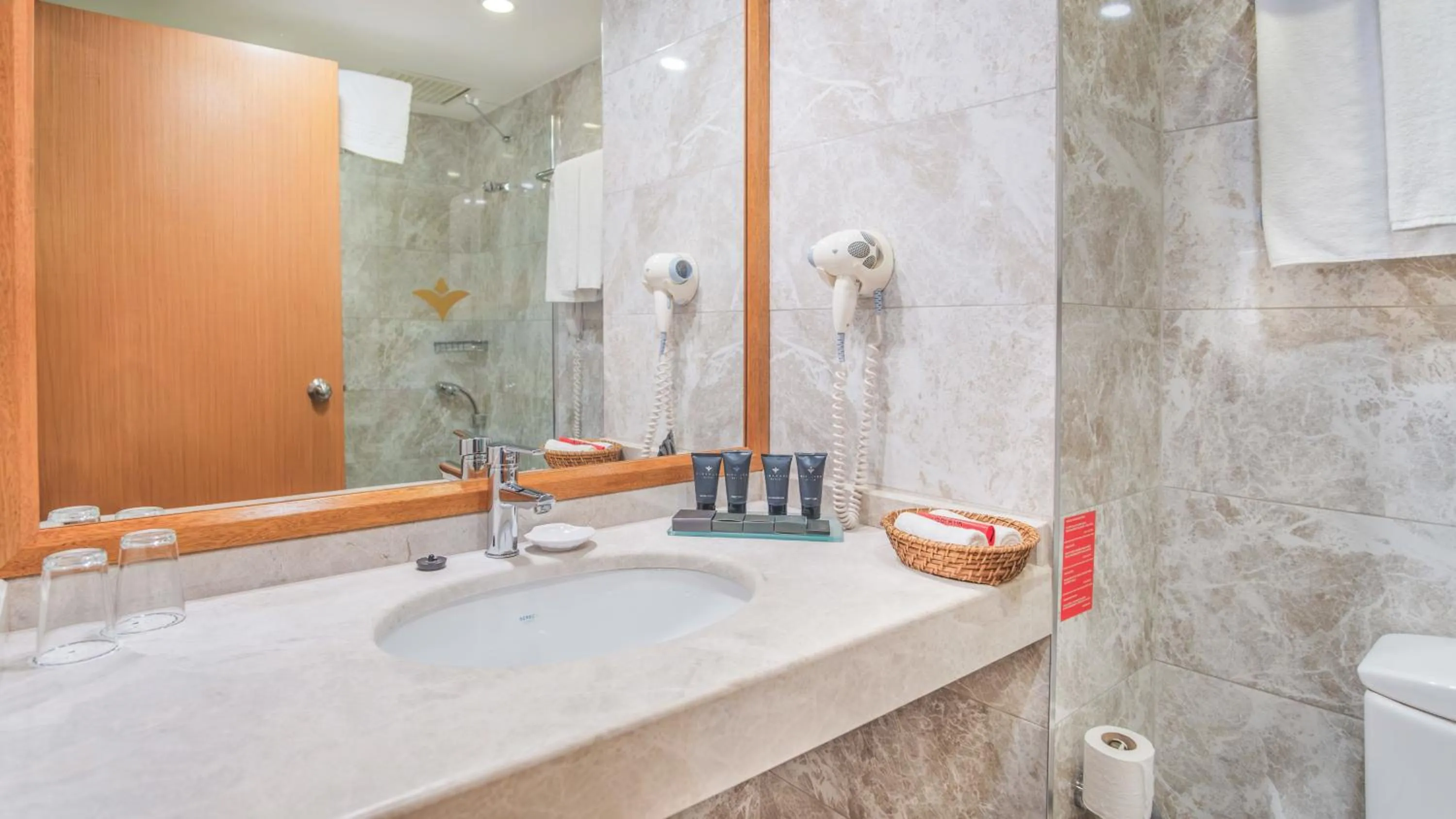 Shower in Miramare Queen Hotel - Ultra All Inclusive