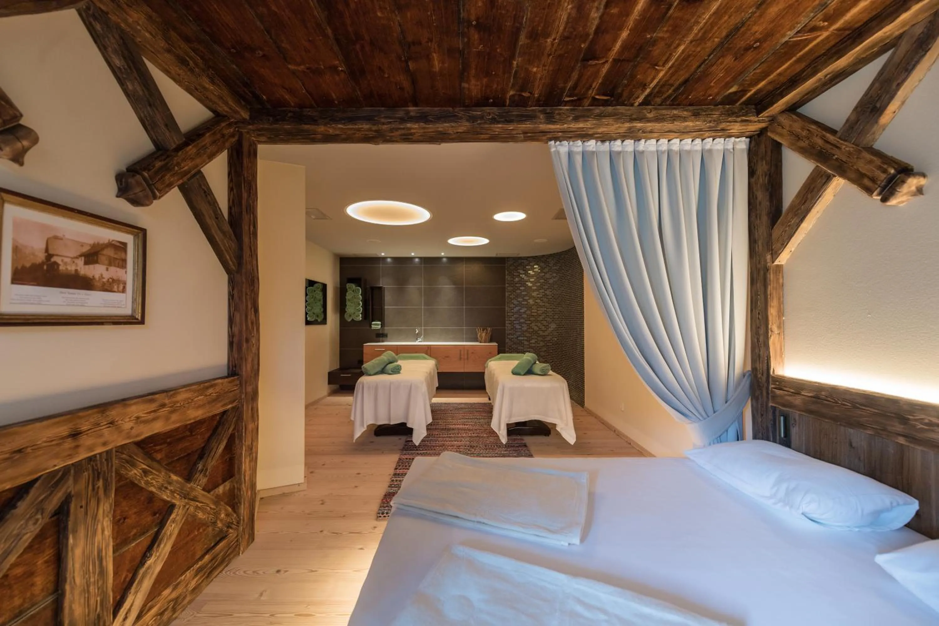 Massage, Bed in Mirabell Dolomites Hotel - Luxury Ayurveda & Spa