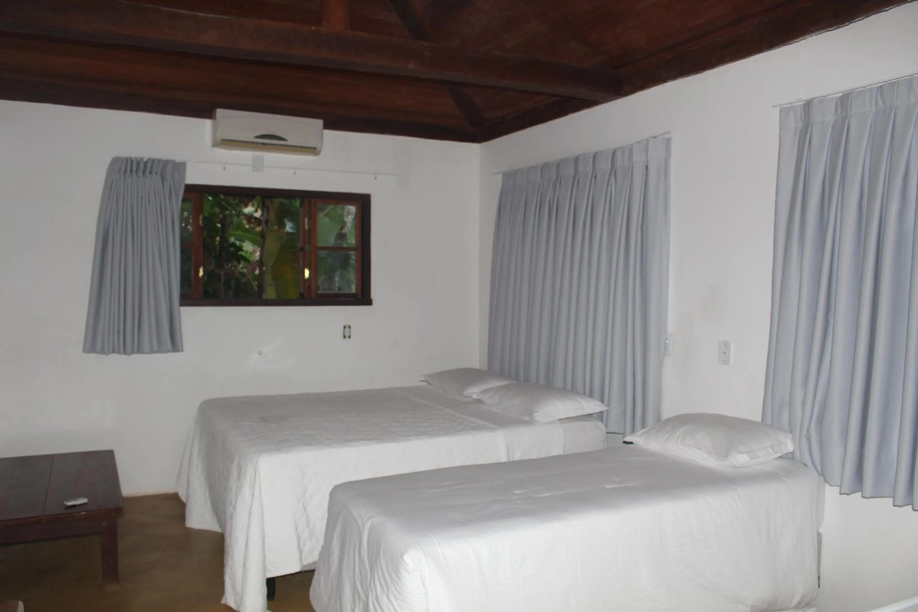 Bedroom, Bed in Calypso INN