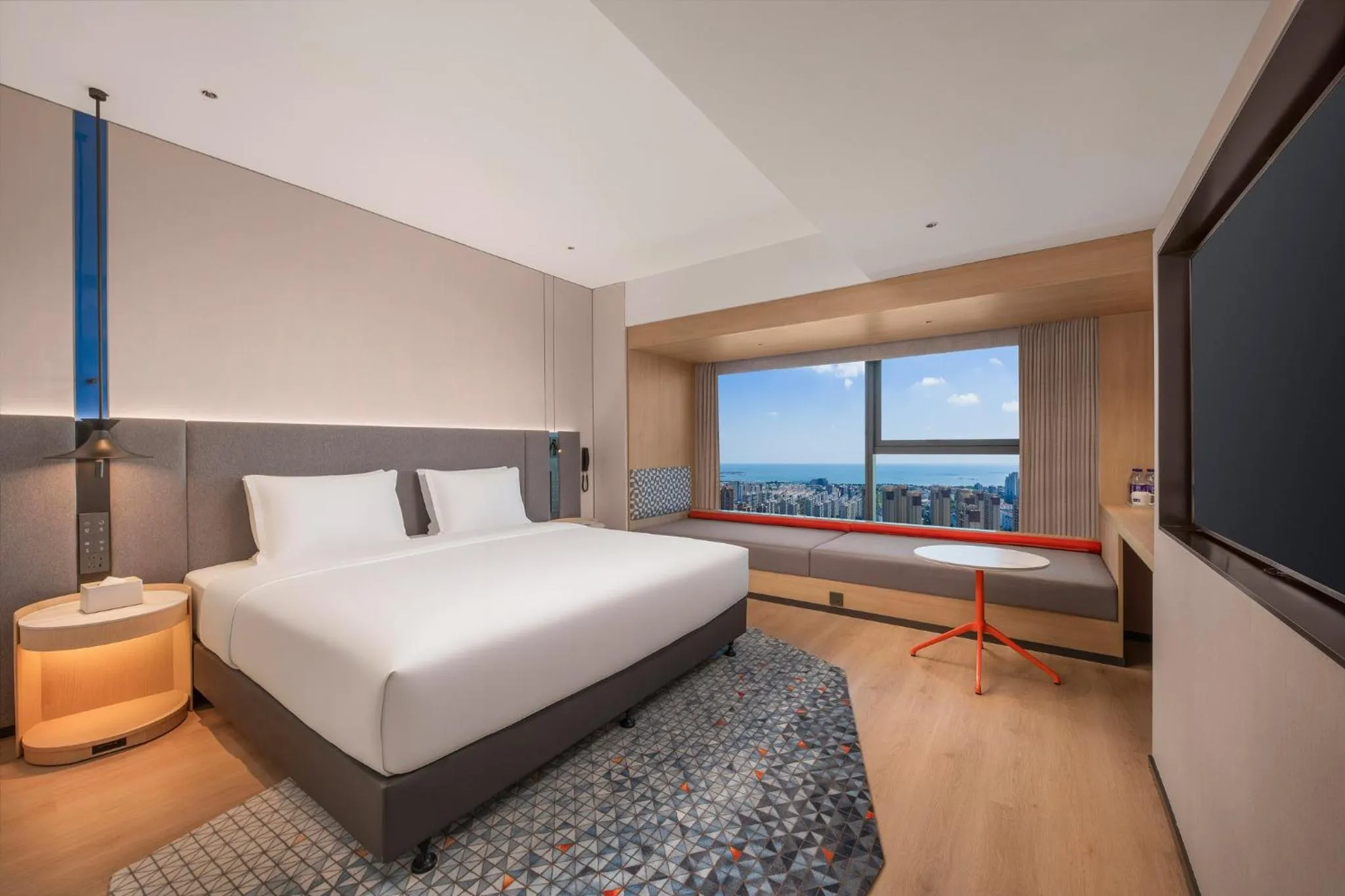 King Suite with Bath in Holiday Inn Express Rizhao Oriental Colorful City