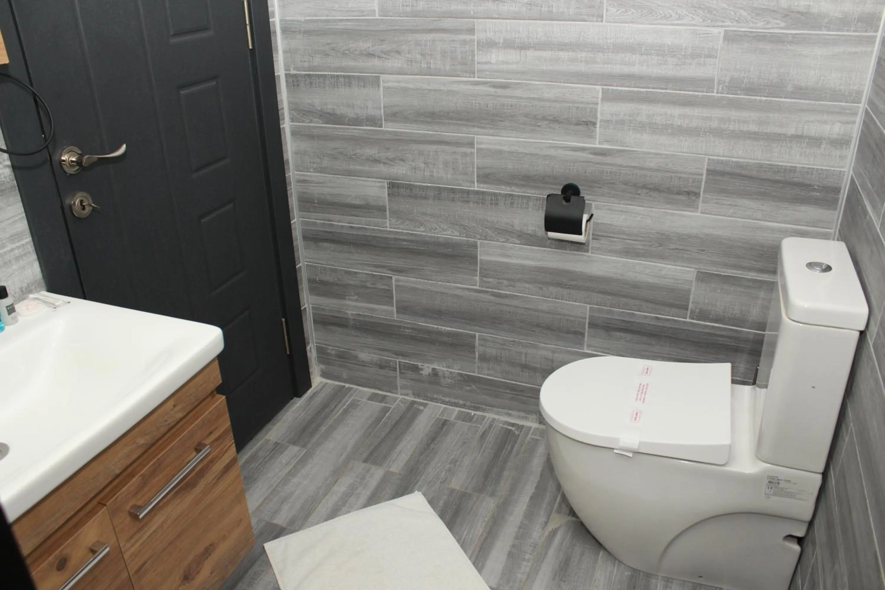 Toilet in Ekinoks Hotel