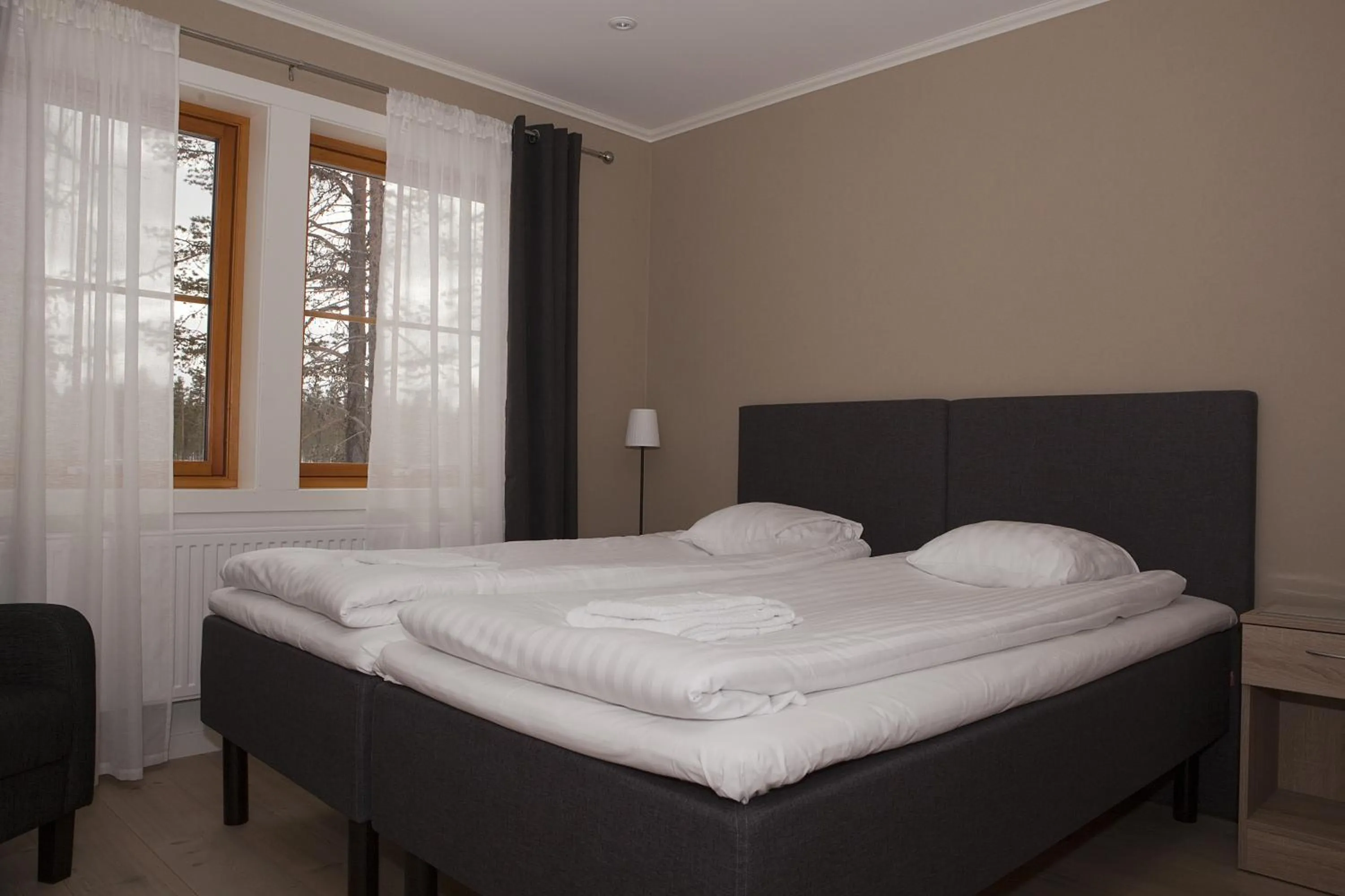 Bed in Pinetree Lodge