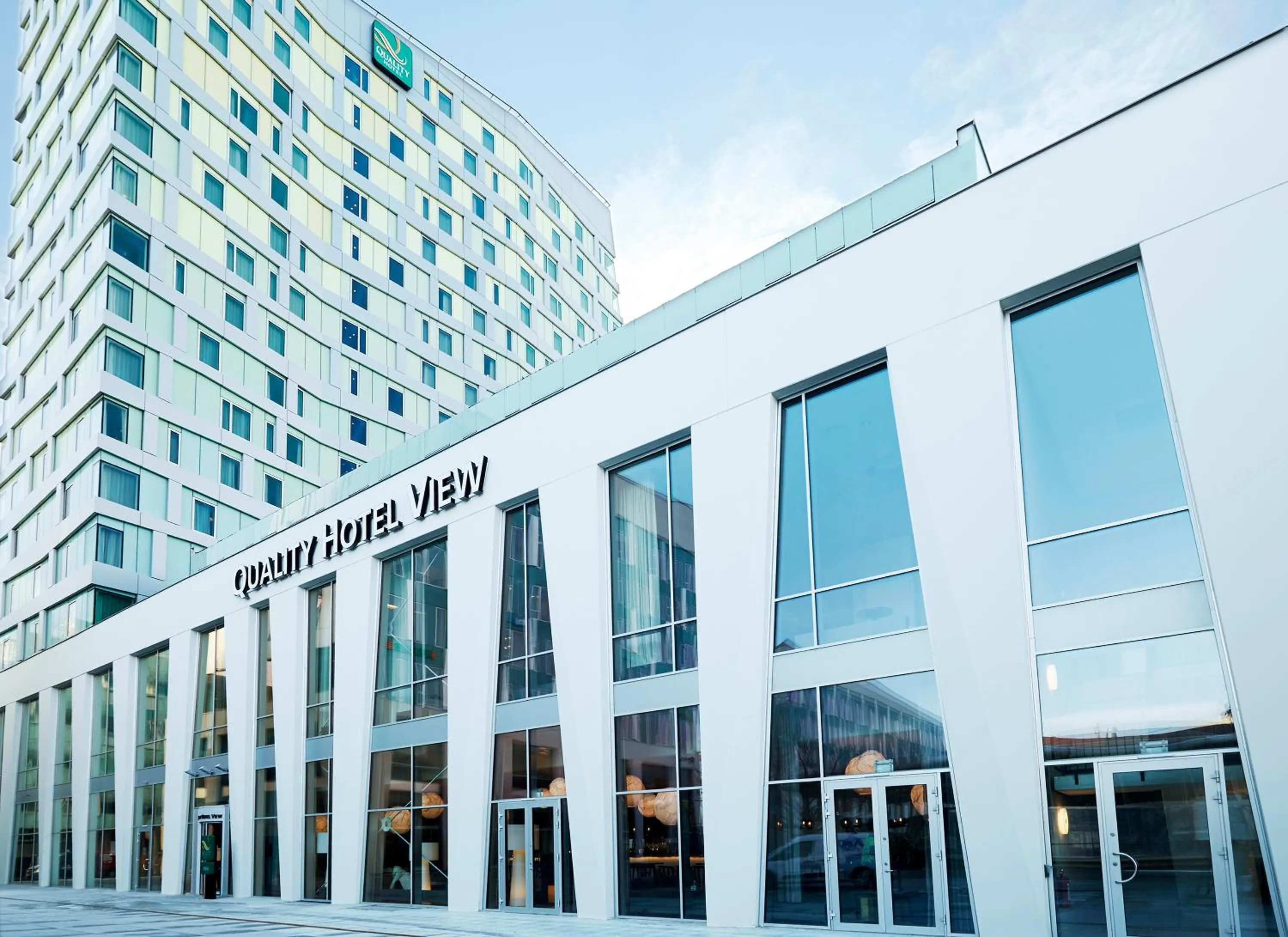 Facade/entrance in Quality Hotel View