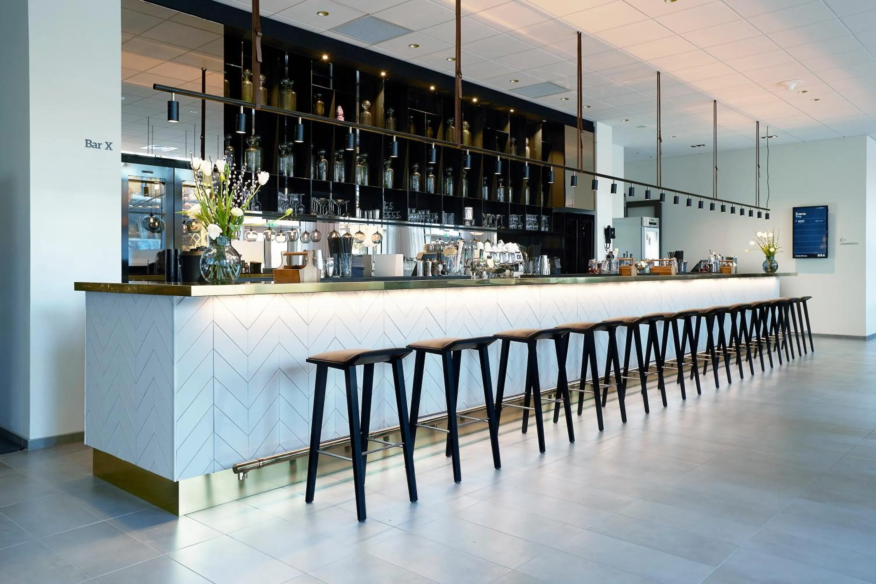 Lounge or bar in Quality Hotel View