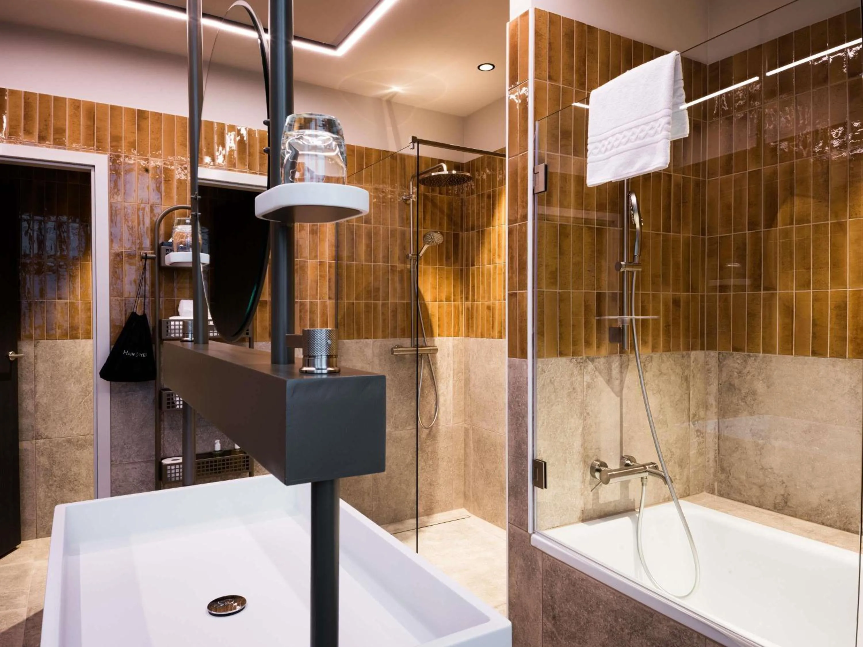 Bedroom in You Hotel Budapest - Handwritten Collection