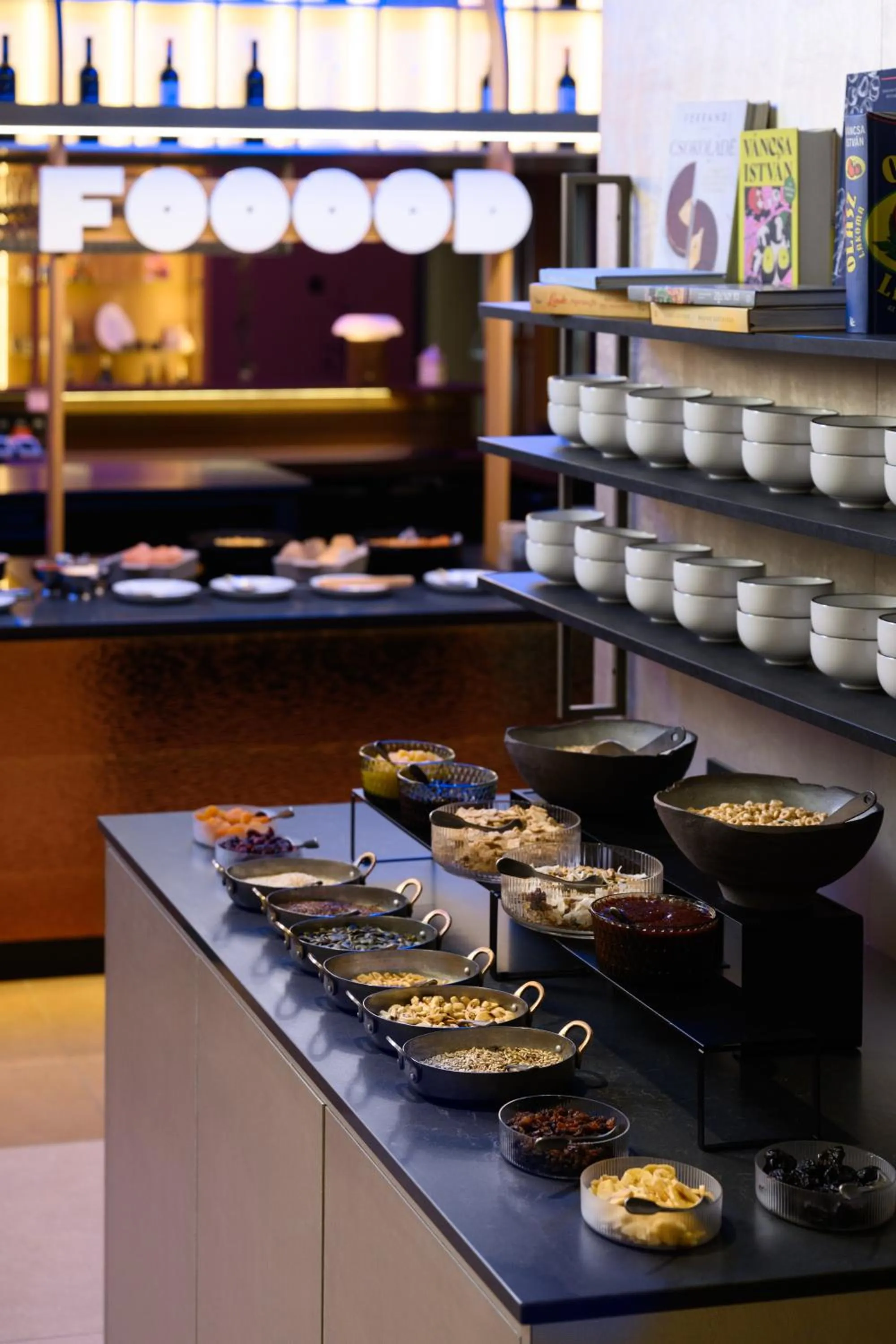 Breakfast in You Hotel Budapest - Handwritten Collection